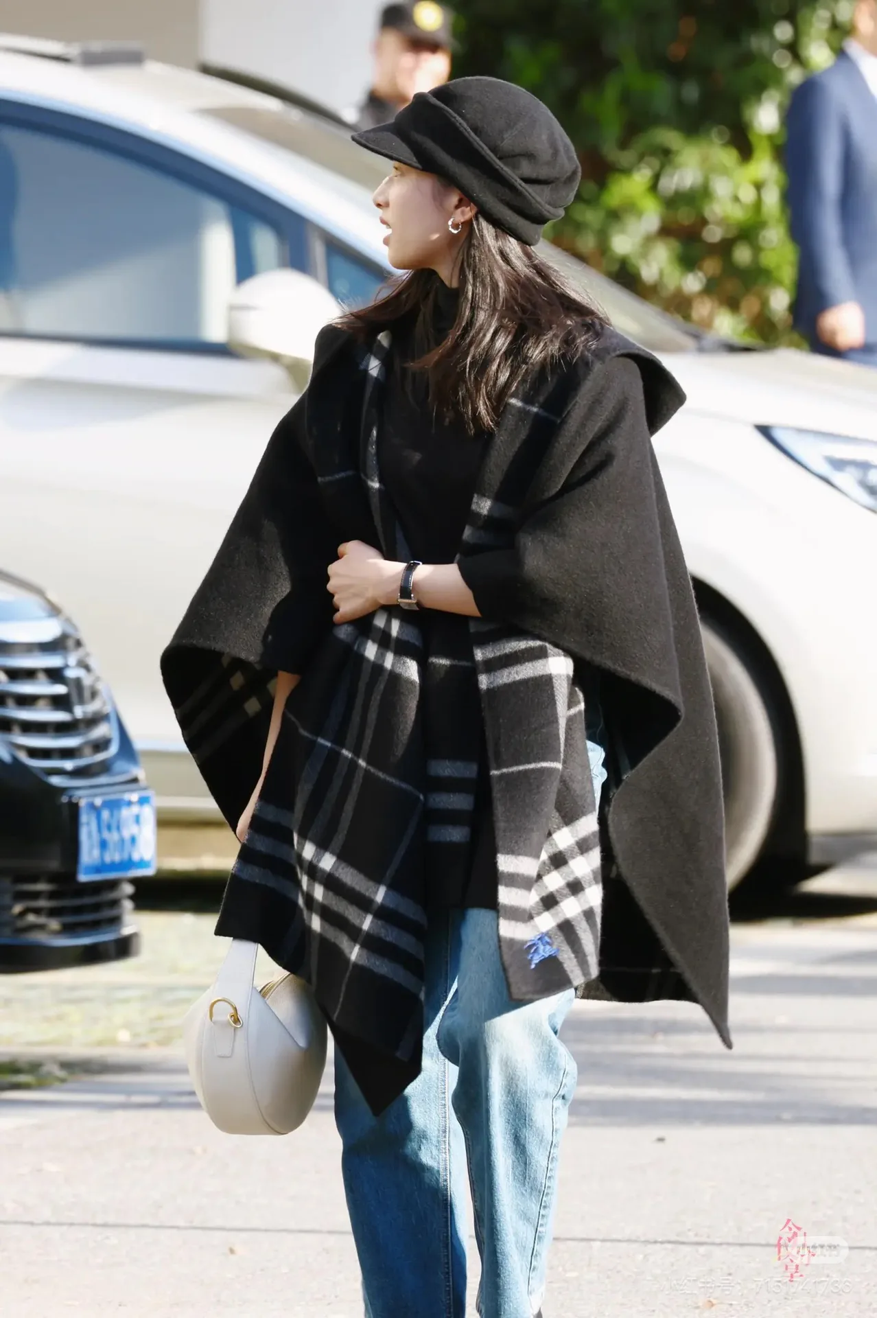 Пальто Женские Burberry 18653158