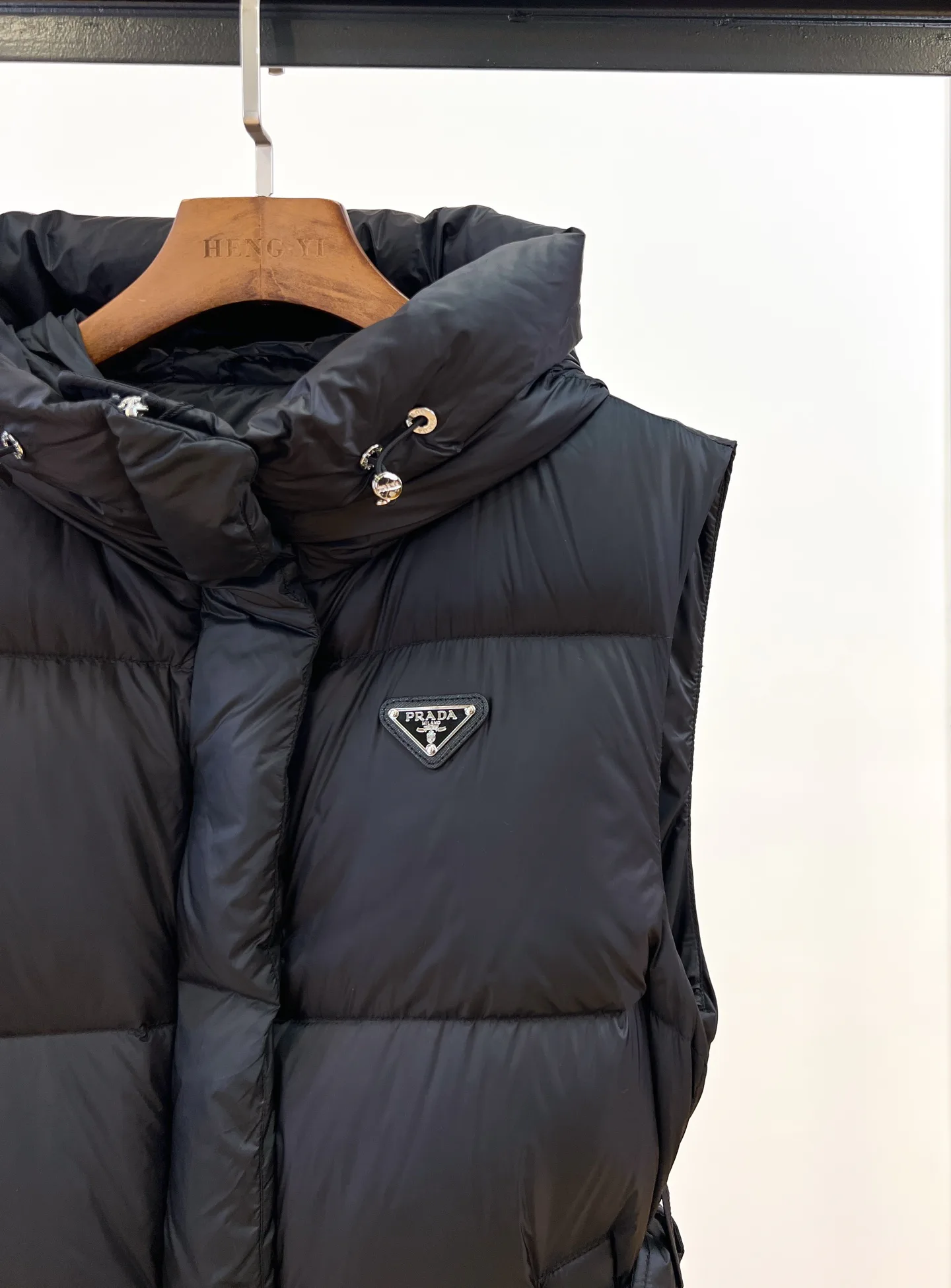 Куртки И Пуховики Женские Prada 18820480