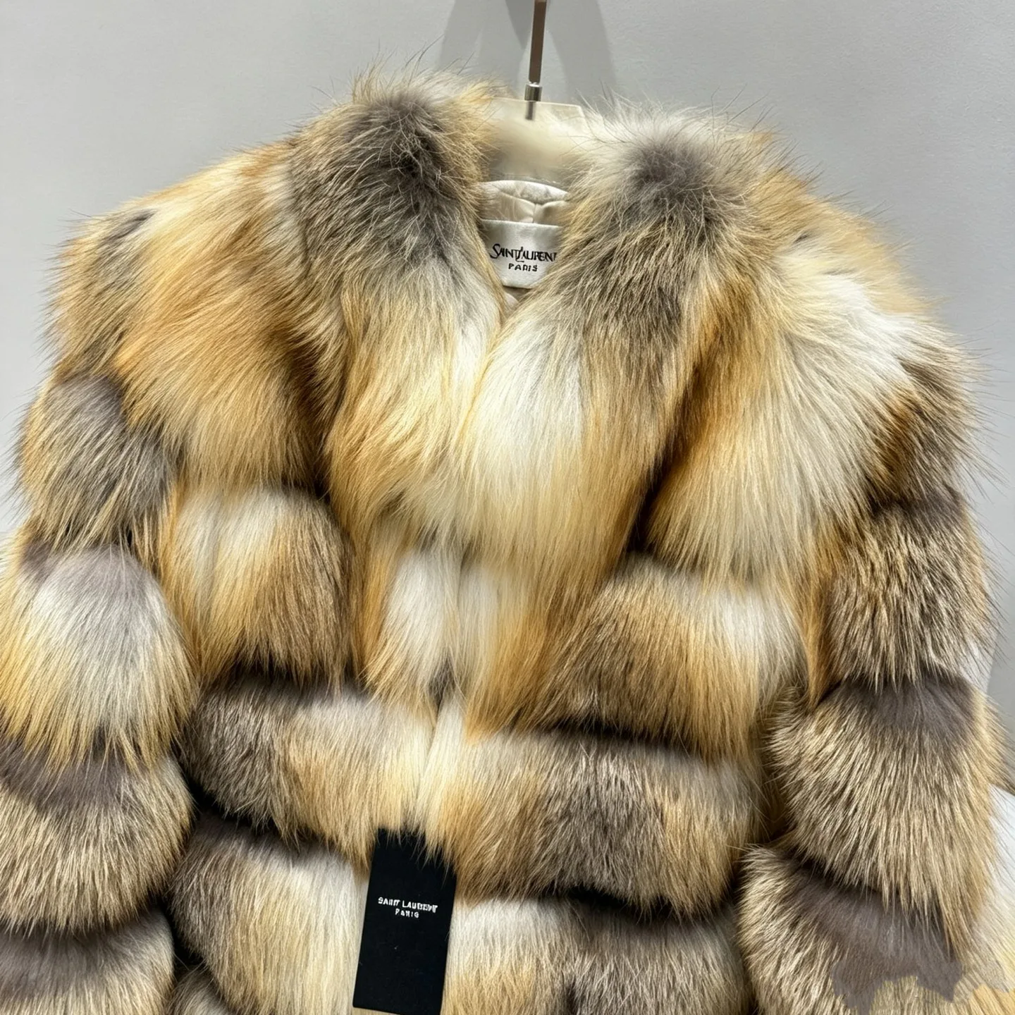 Шубы Женские Christian Dior 19303257