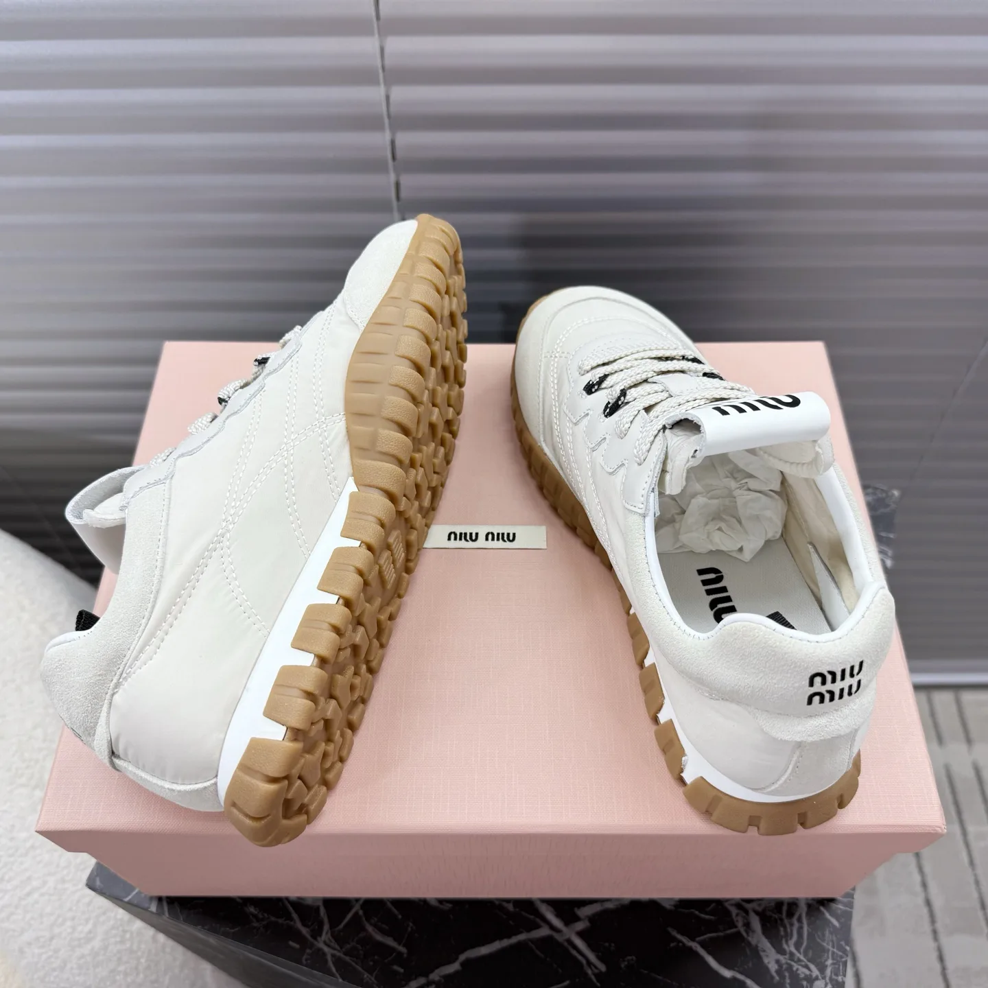 Кроссовки Женские Miu Miu 3742541