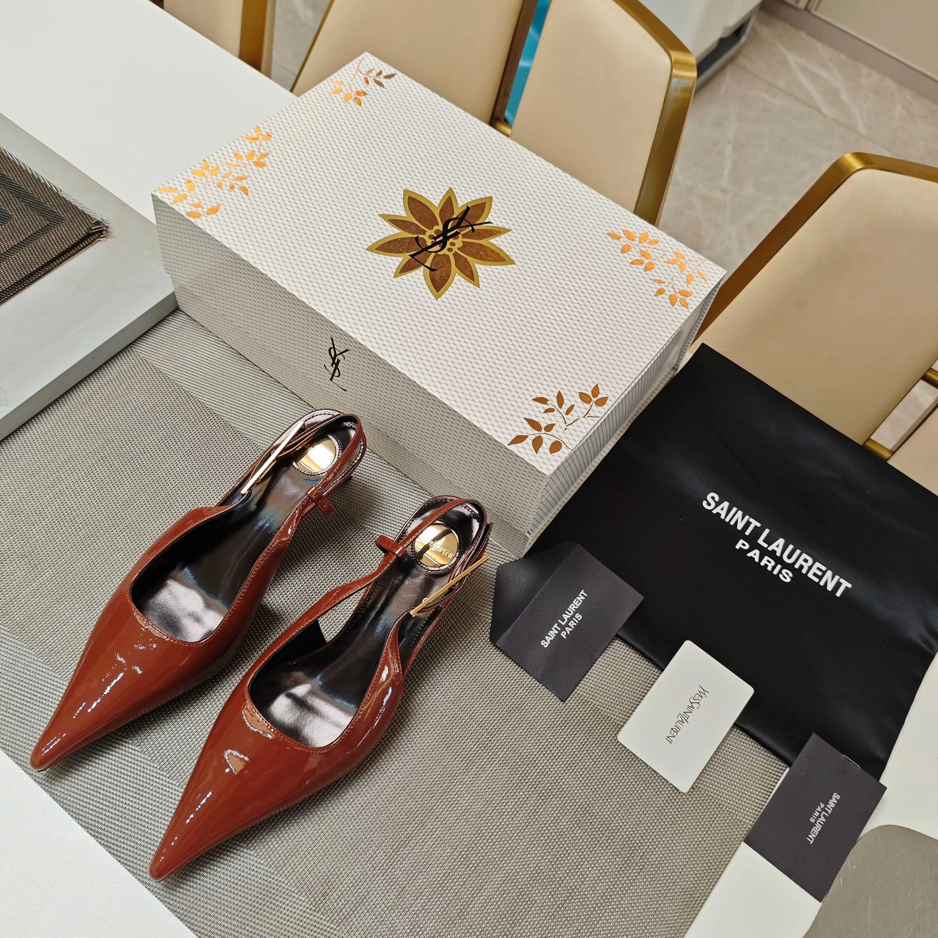 Босоножки Женские Saint Laurent 11705731