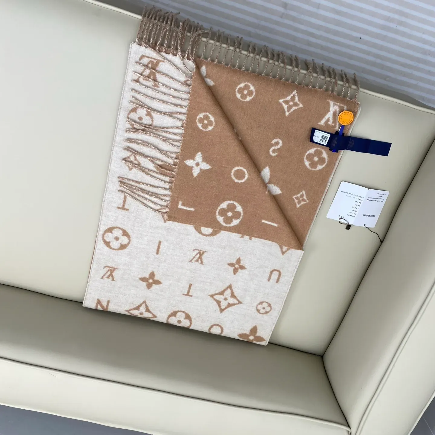 Шарфы Louis Vuitton 438506
