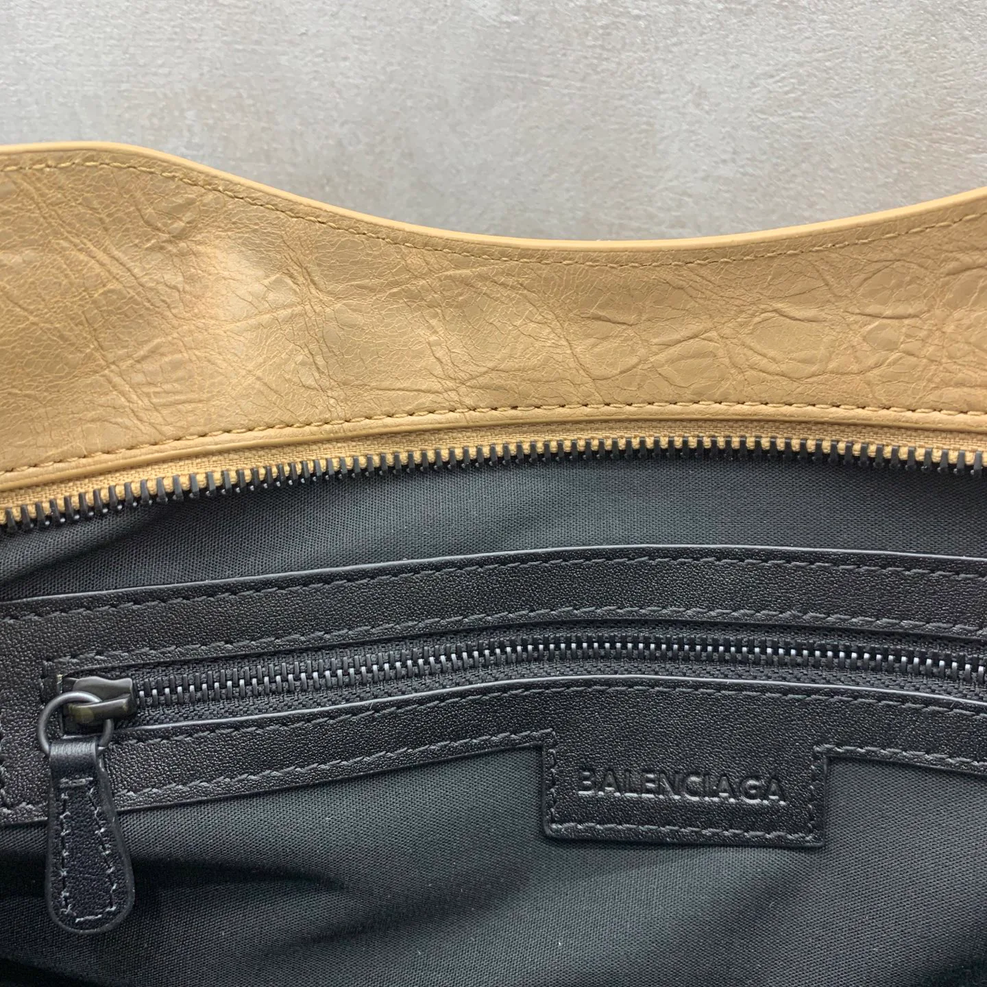 Классические Сумки Женские Balenciaga 11305264
