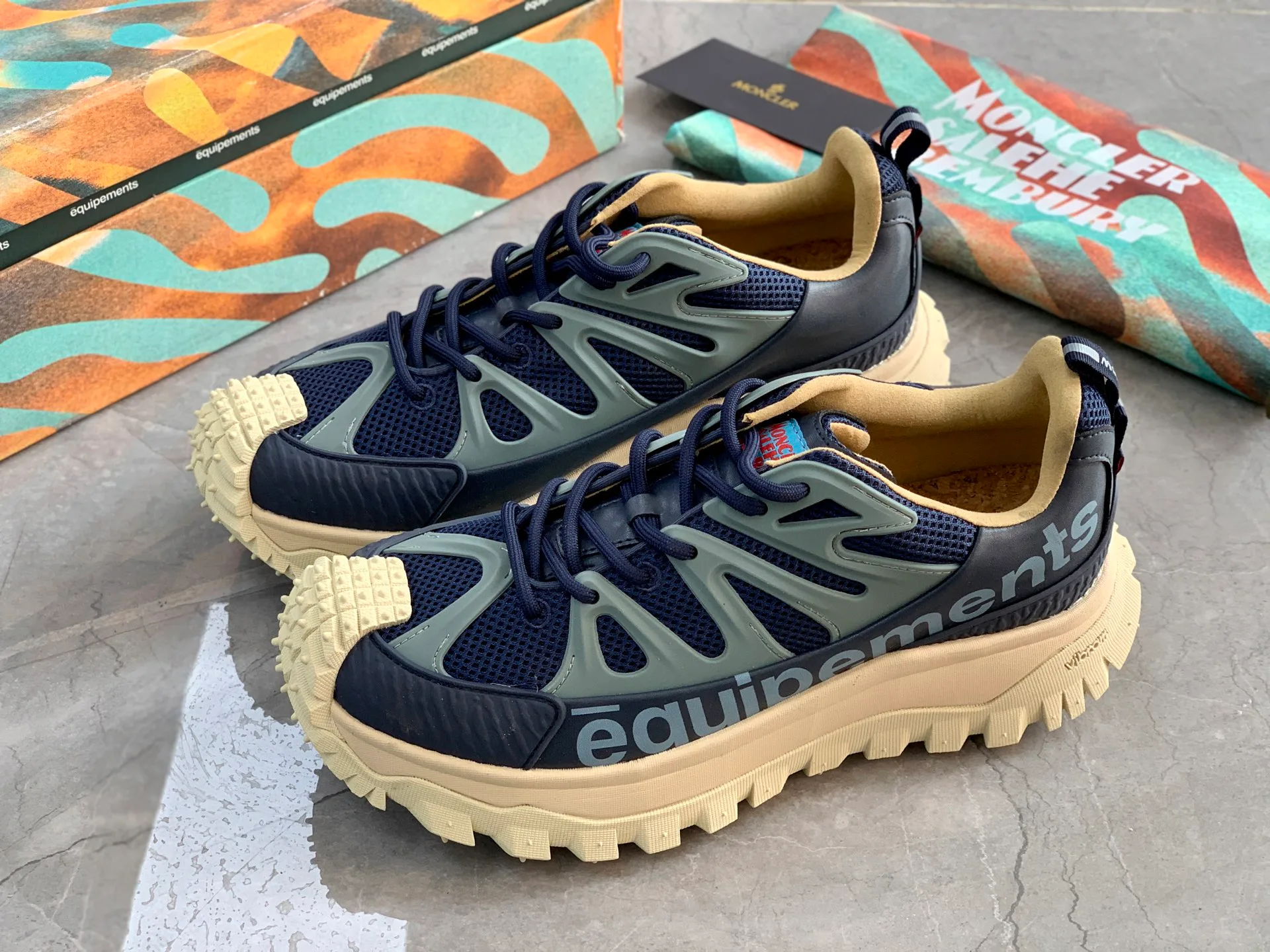 Кроссовки Женские Moncler 3415319