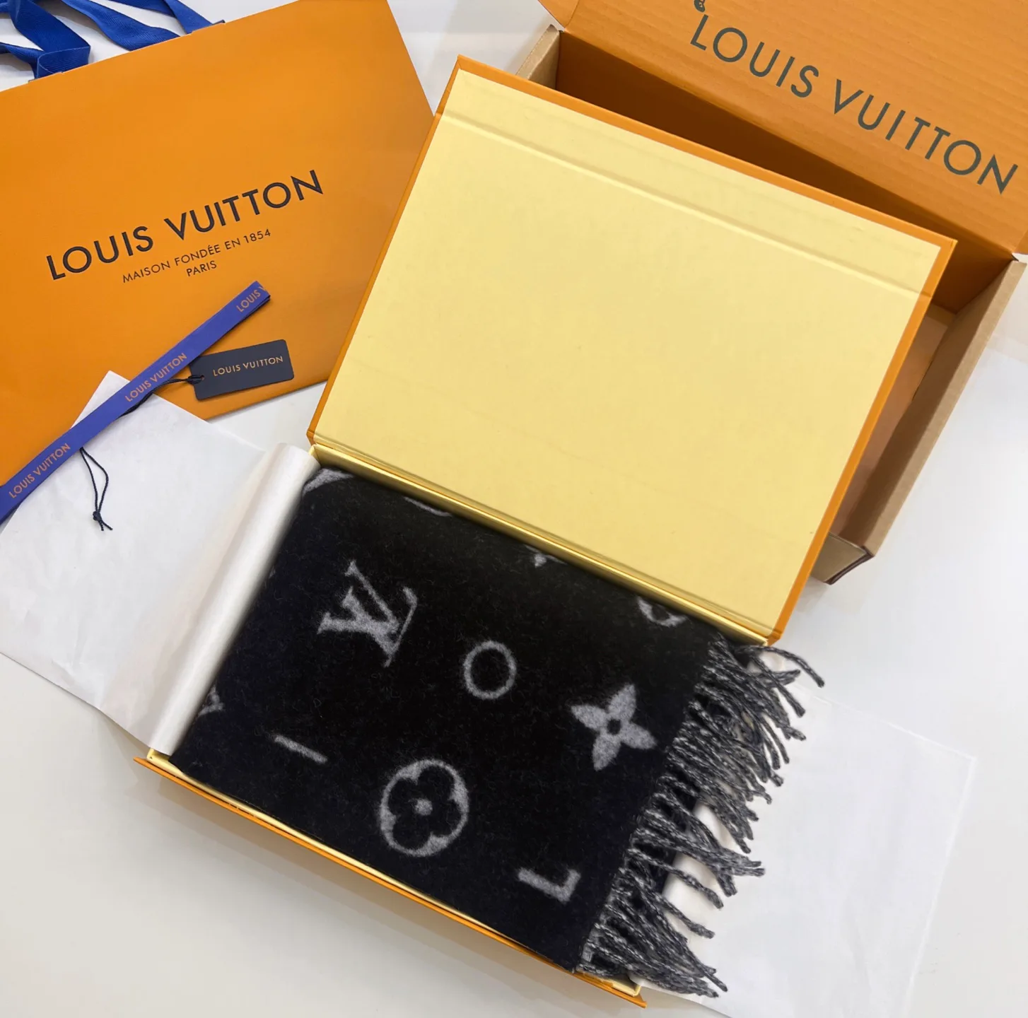 Шарфы Louis Vuitton 1288316