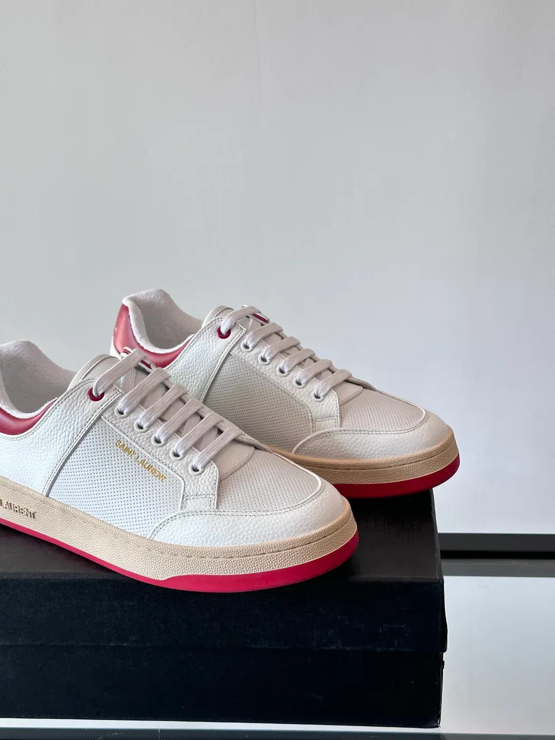 Кроссовки Мужские Saint Laurent 98010