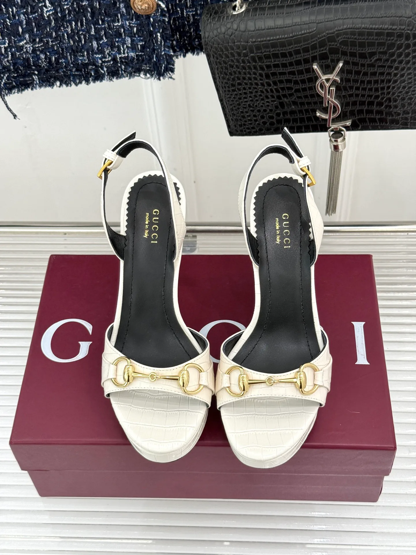 Босоножки Женские Gucci 17646530