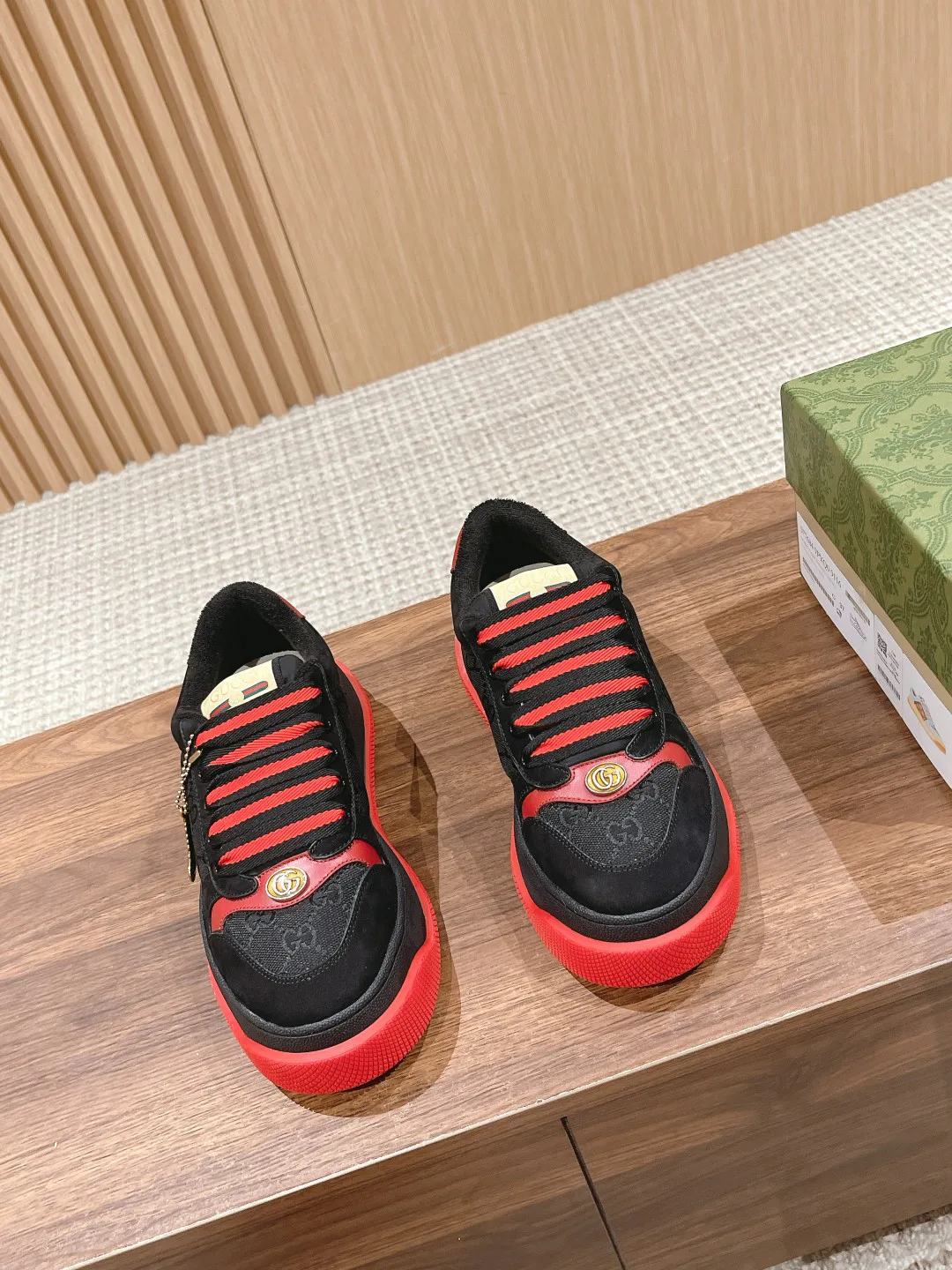 Кроссовки Женские Gucci 238286