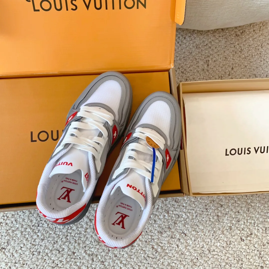 Кроссовки Женские Louis Vuitton 10290665