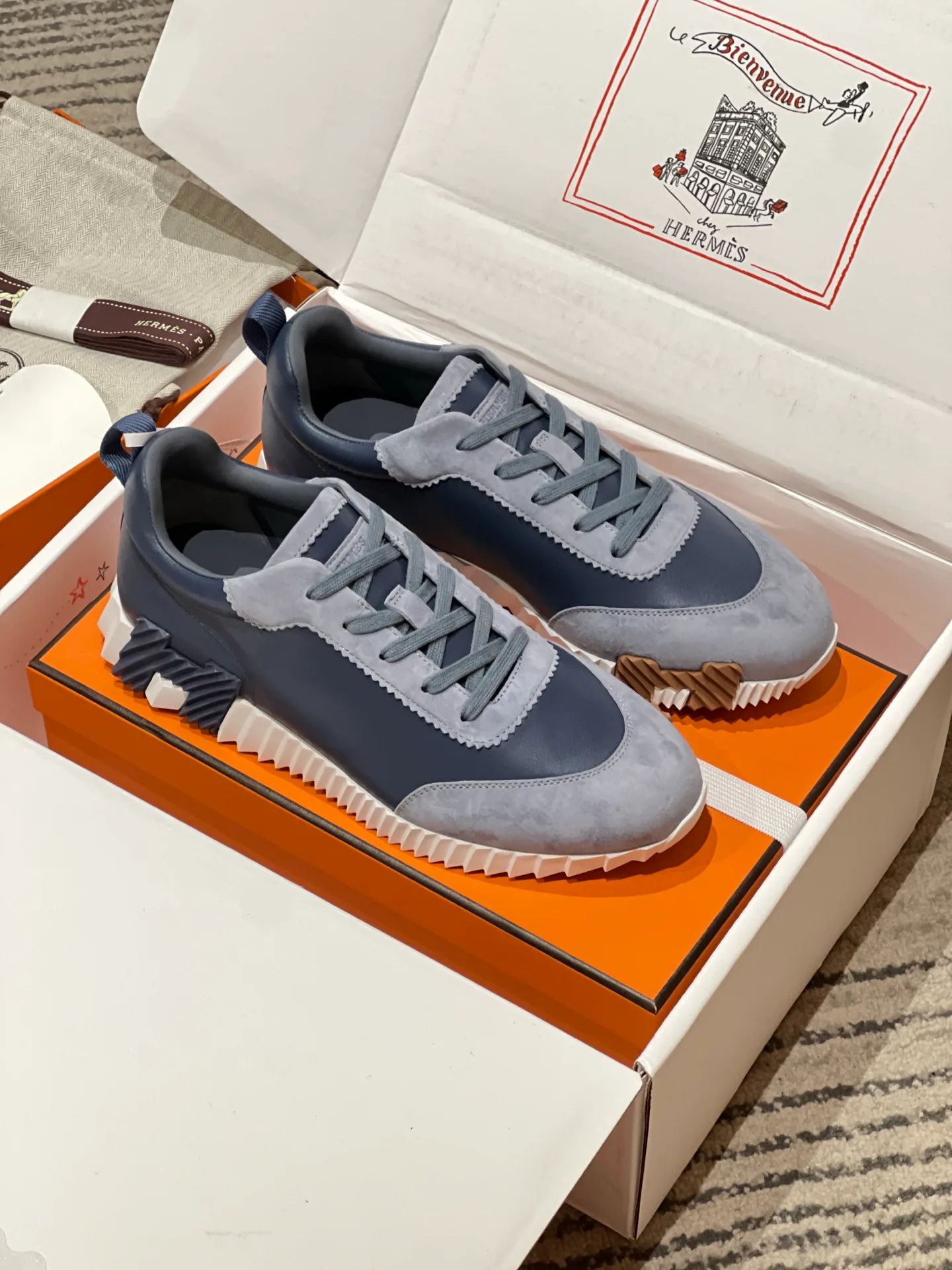 Кроссовки Женские Hermes 18080318