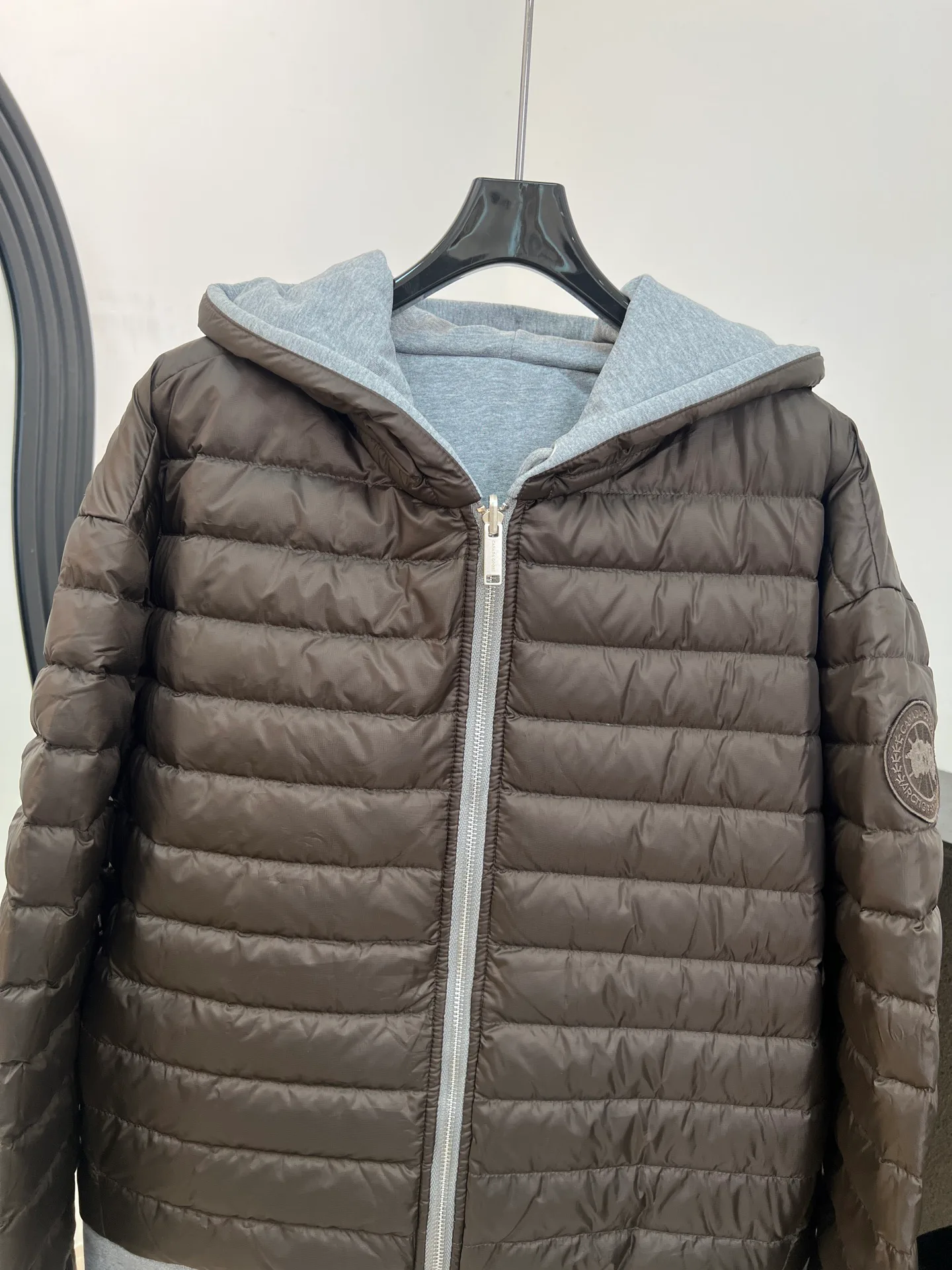 Куртки И Пуховики Женские Canada Goose 19930101