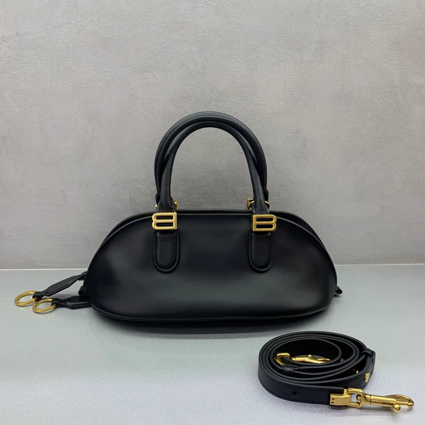 Классические Сумки Женские Balmain 18136290
