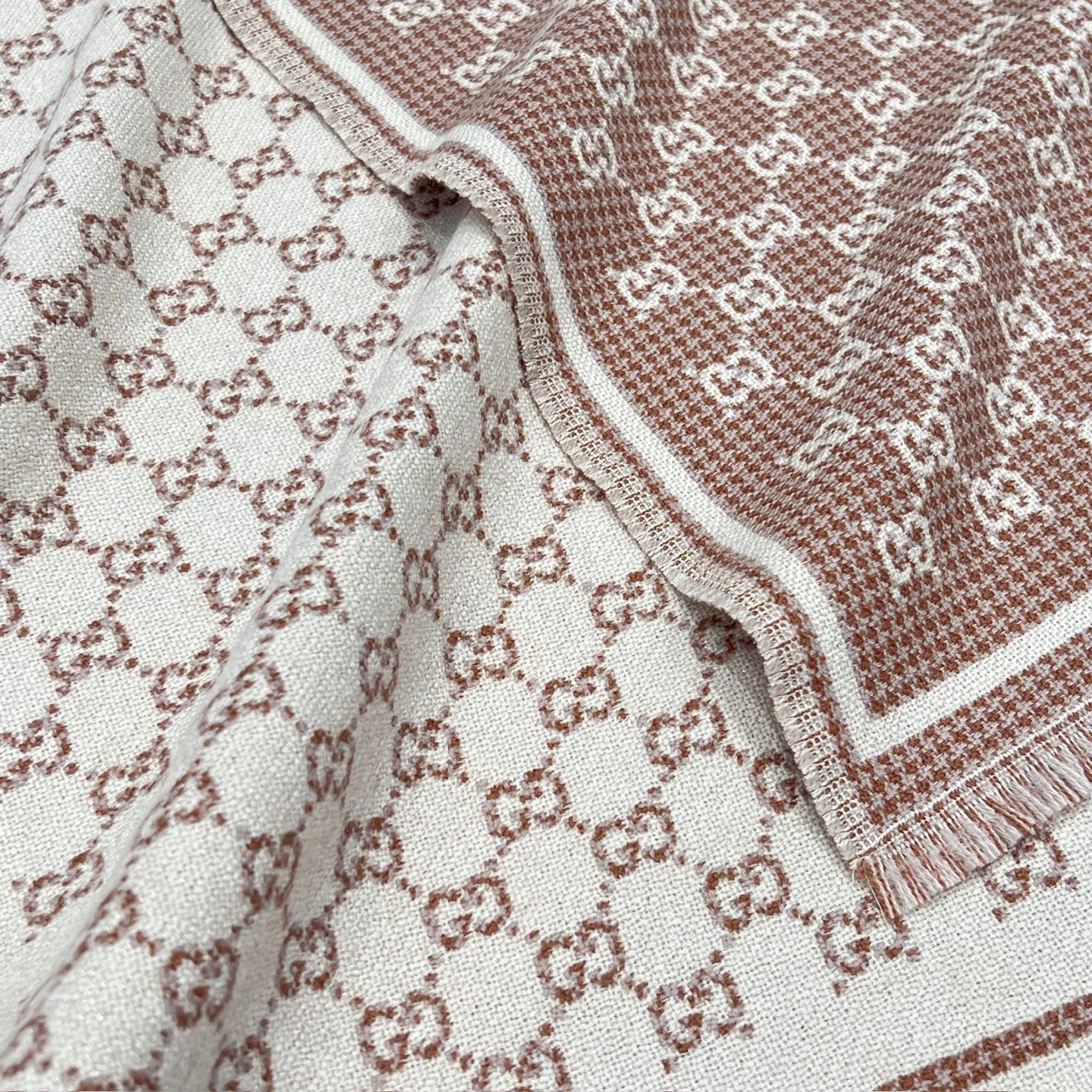 Шарфы Gucci 17992011