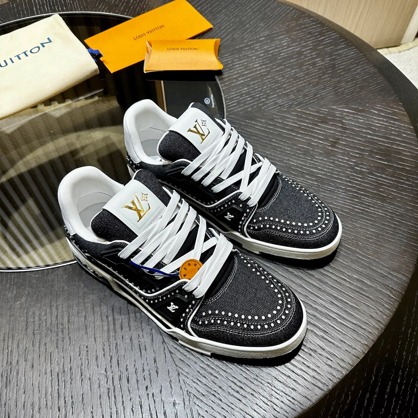 Кроссовки Женские Louis Vuitton 857718