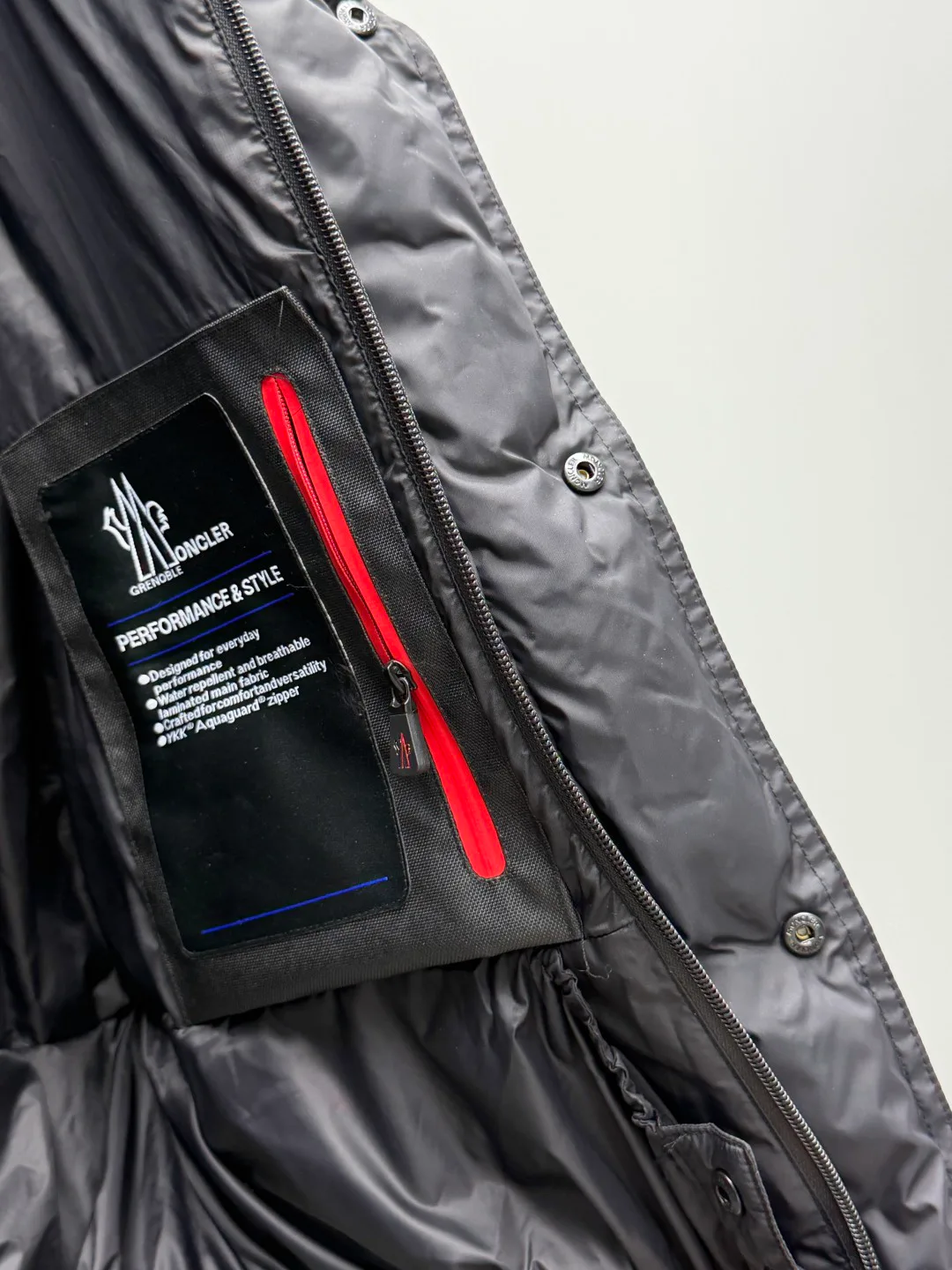 Куртки И Пуховики Мужские Moncler 17901653
