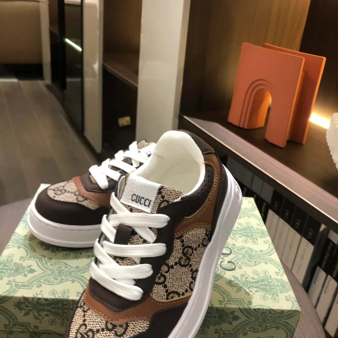 Кроссовки Женские Gucci 18445136