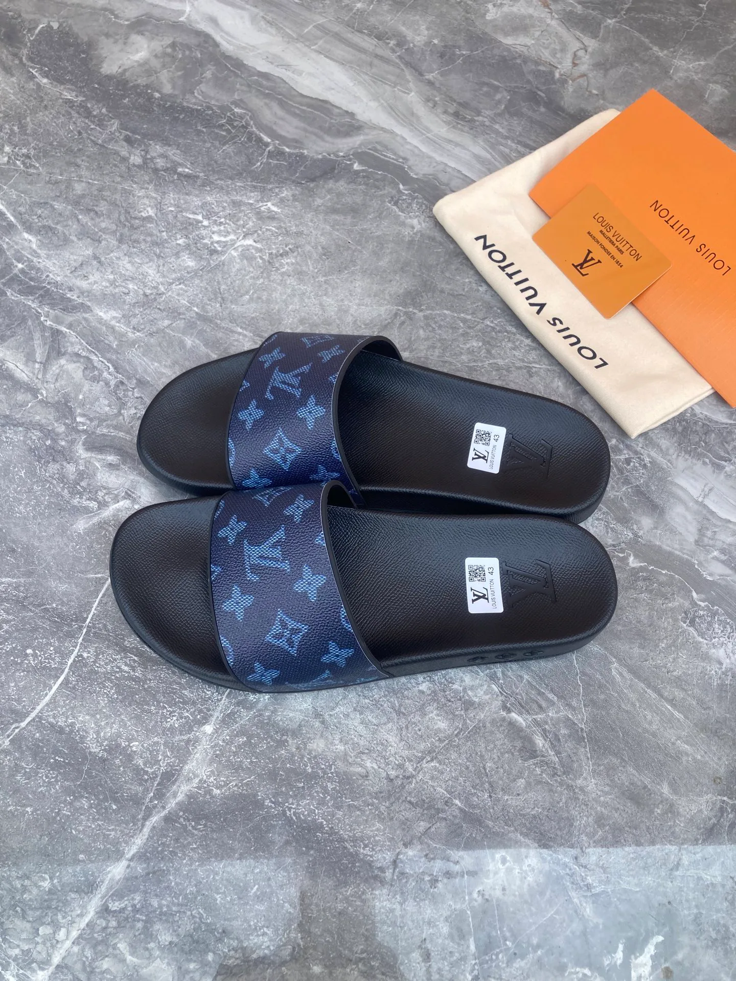 Шлепанцы Женские Louis Vuitton 5879847