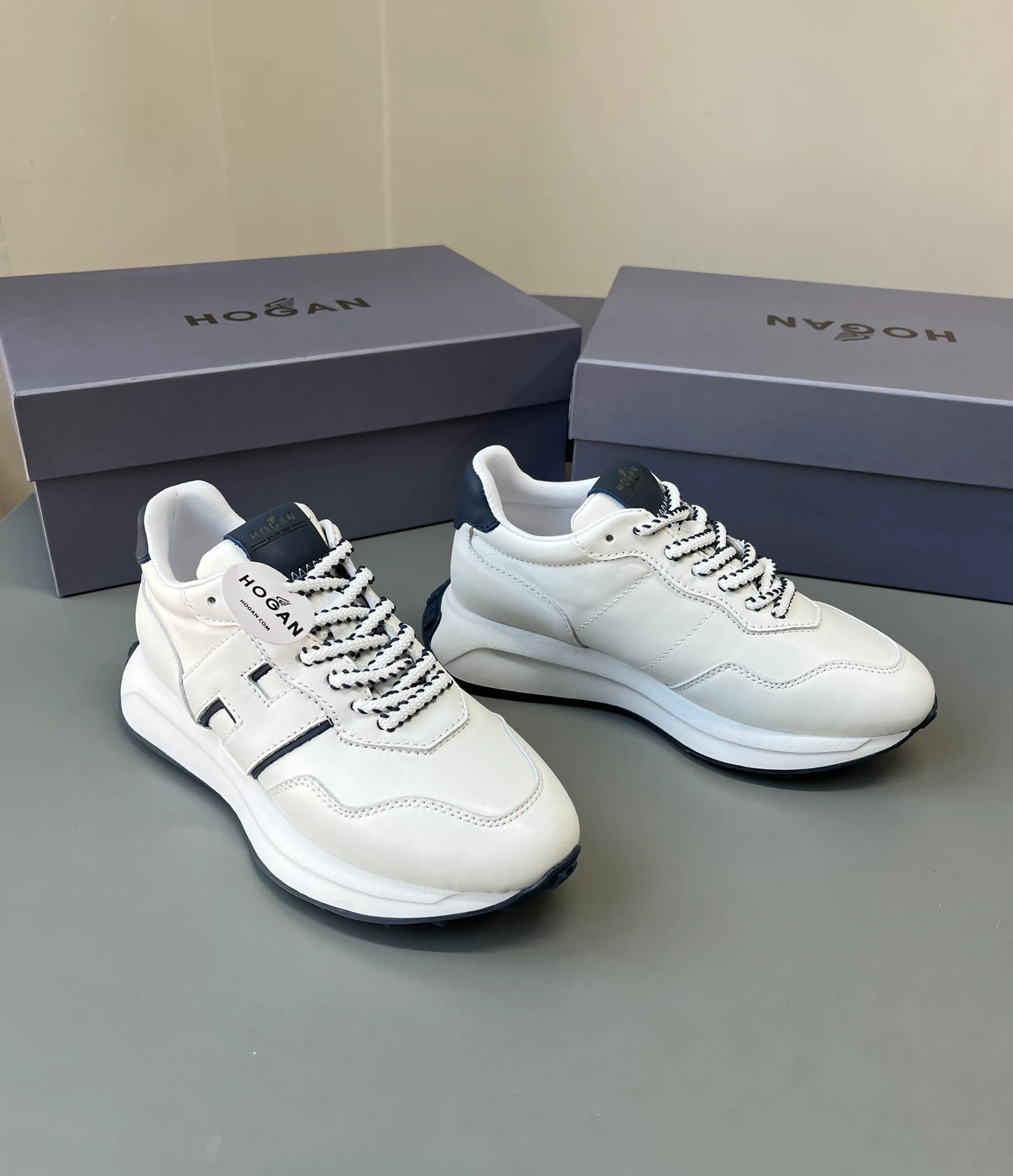 Кроссовки Женские Hogan 12629891