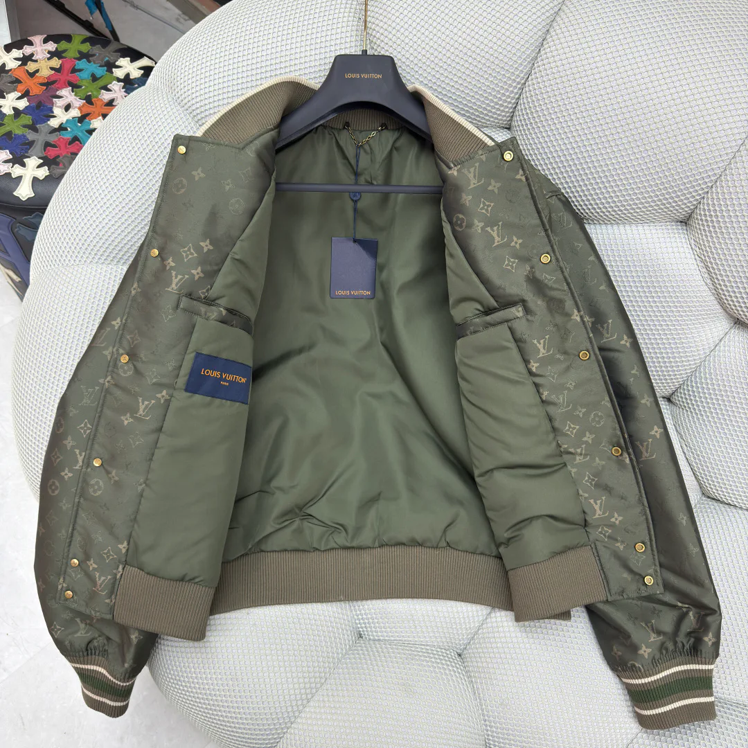 Куртки И Пуховики Мужские Moncler 1860104