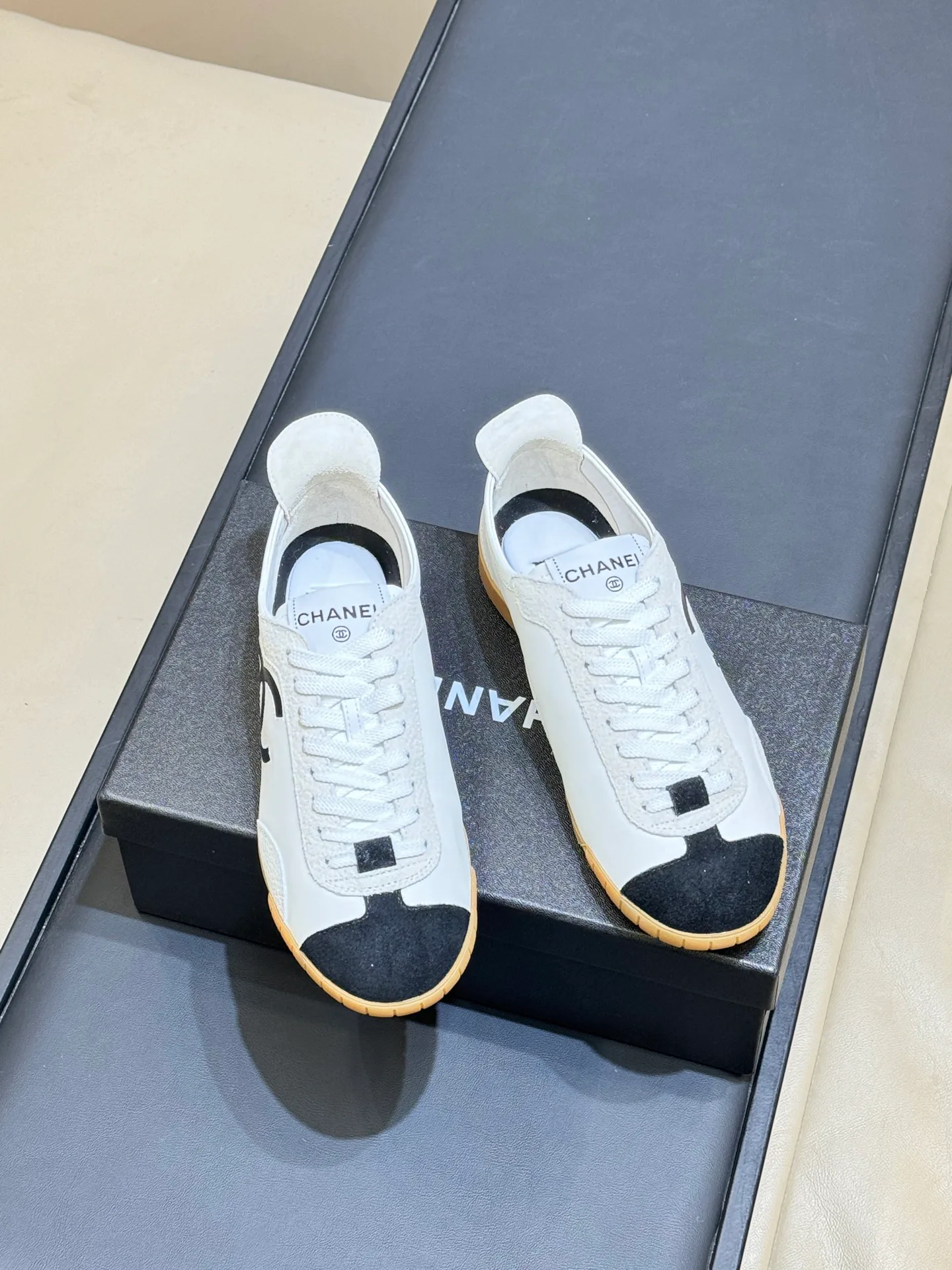 Кроссовки Женские Chanel 11194497