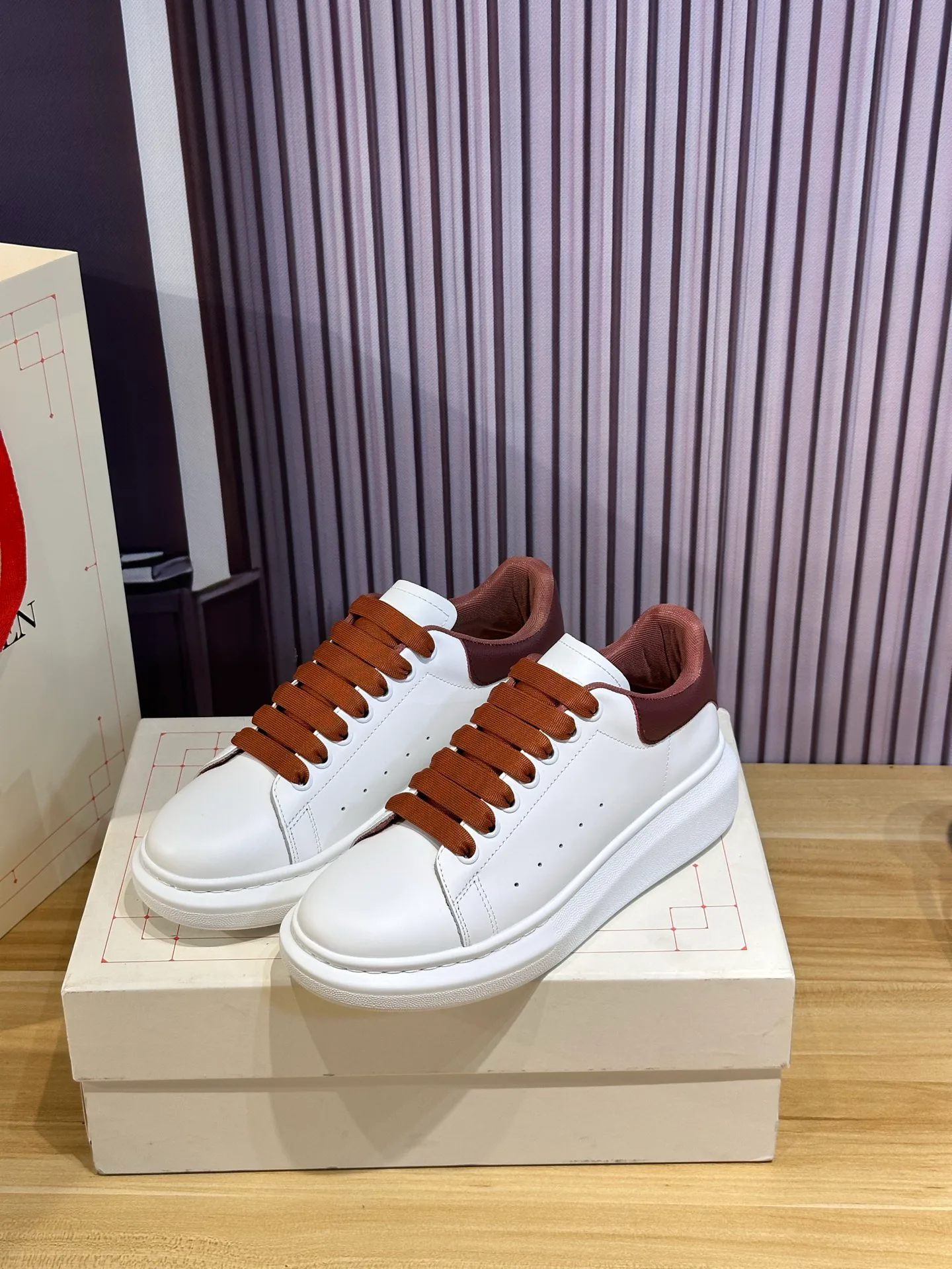 Кроссовки Женские Alexander Mcqueen 3470449