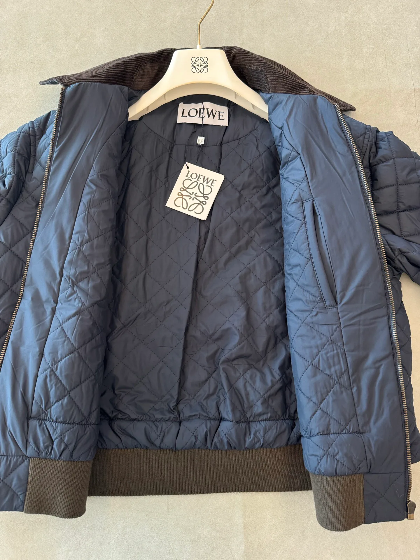 Куртки И Пуховики Женские Loewe 18491831