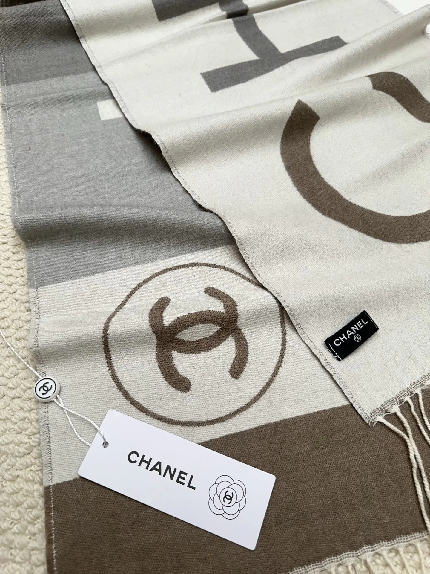 Шарфы Chanel 18002688