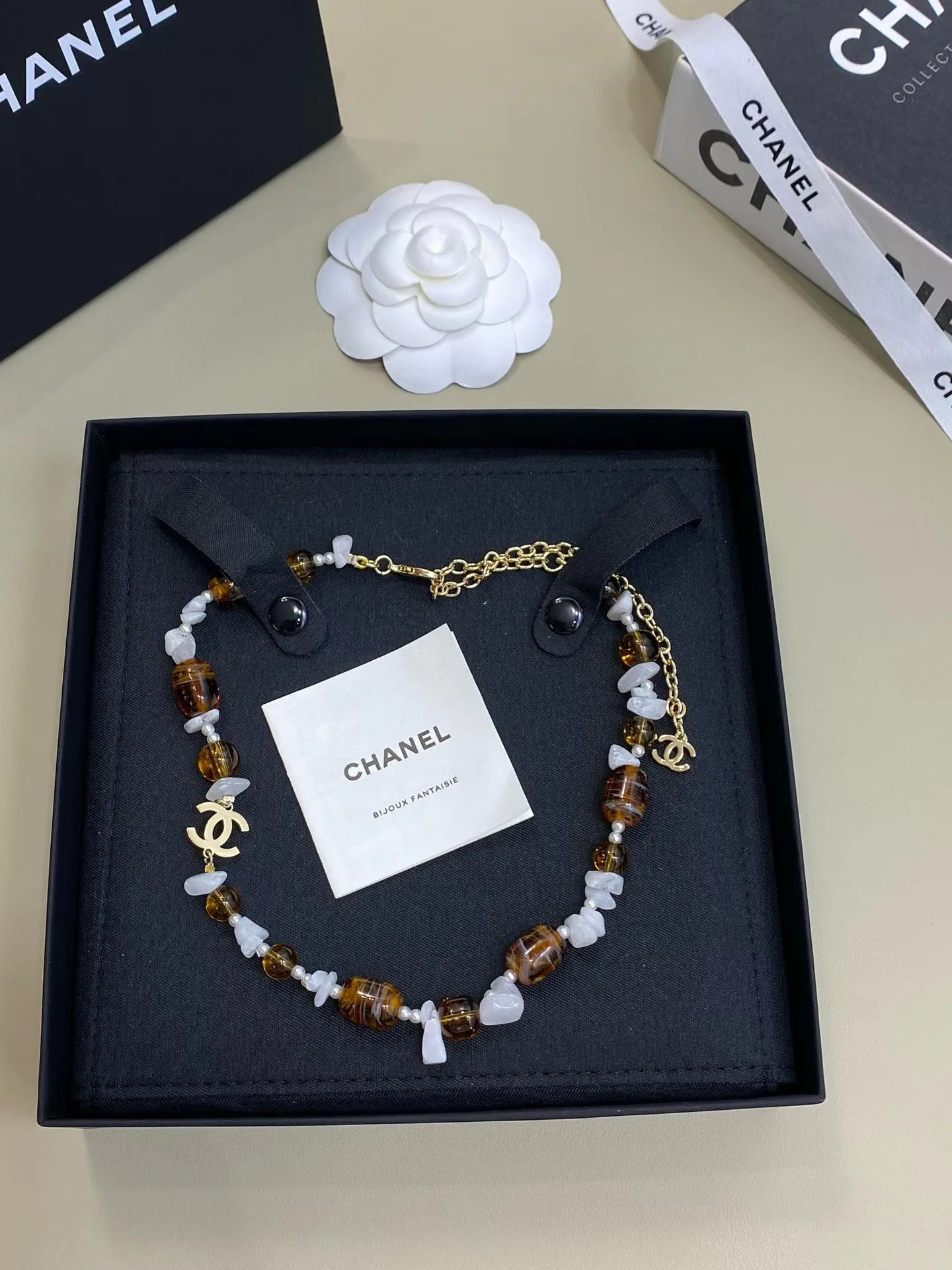 Бижутерия Chanel 18351200