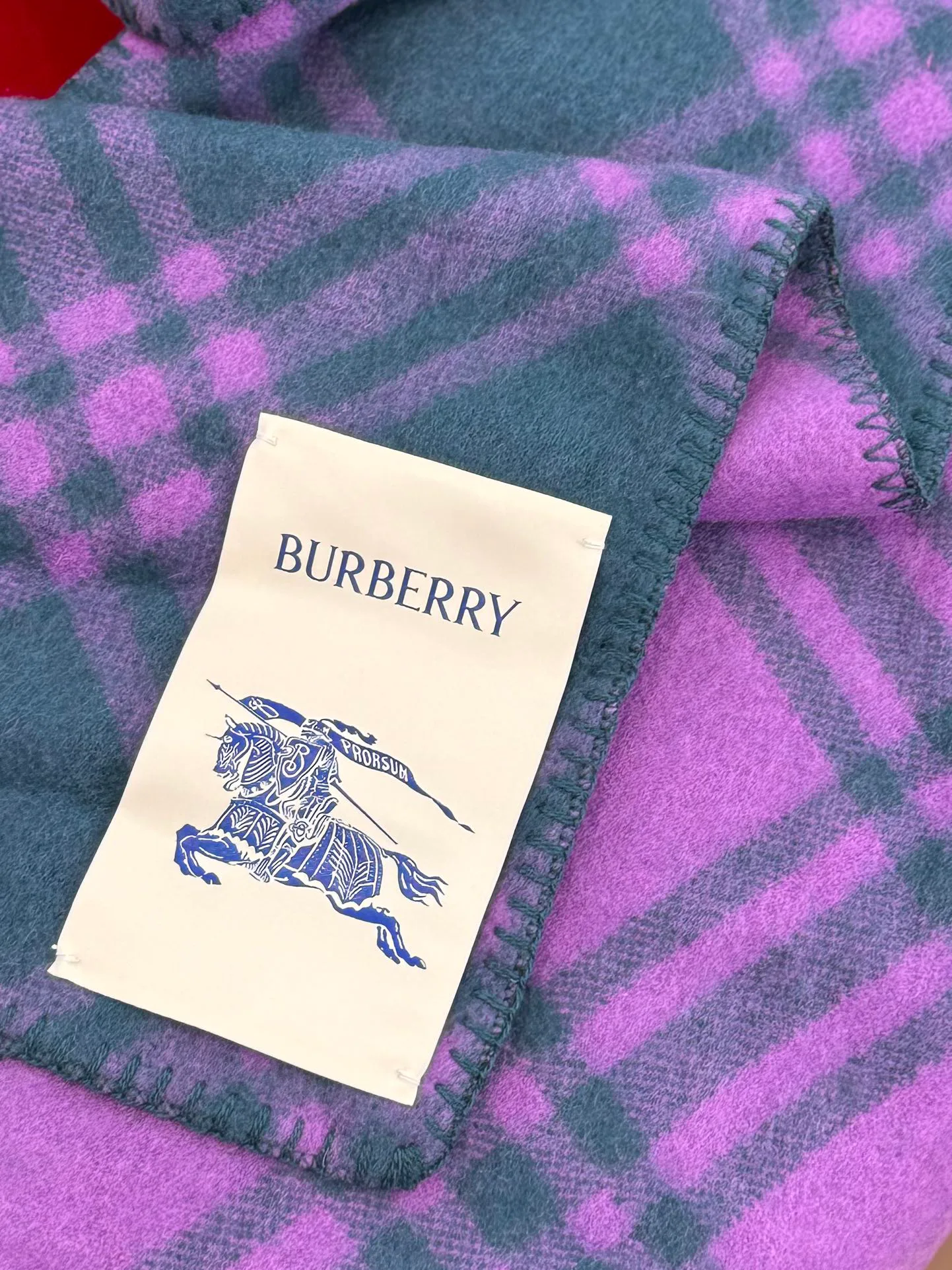 Шарфы Burberry 18287866