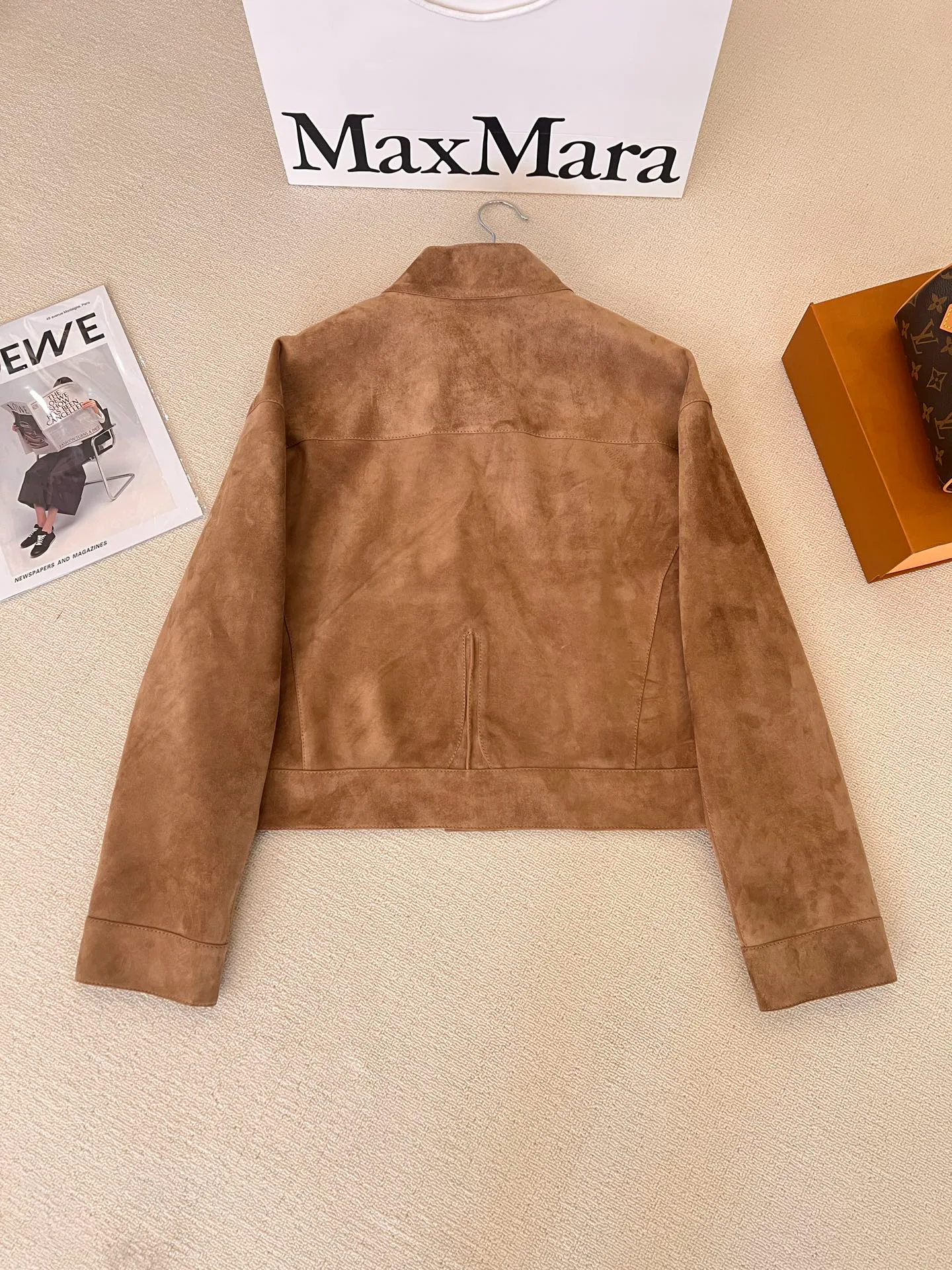 Кожаные Куртки И Дублёнки Женские Loewe 11413782