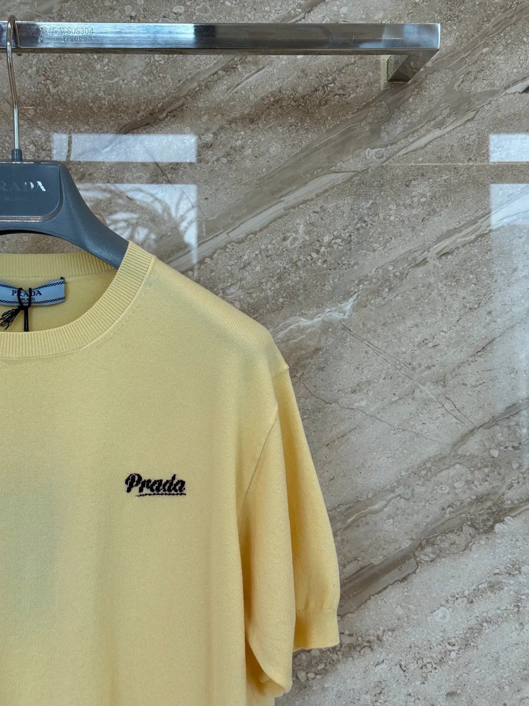 Футболки Женские Prada 13210153
