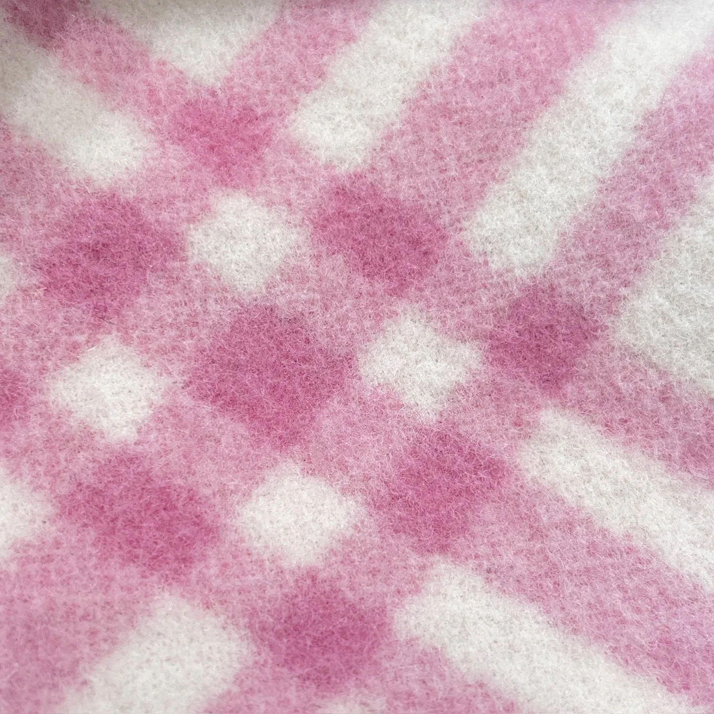 Шарфы Burberry 17945329