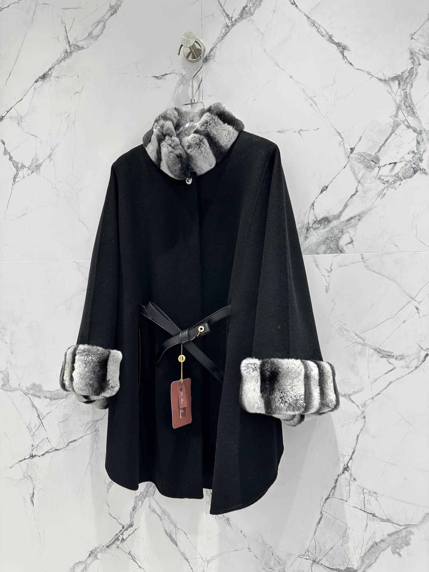 Пальто Женские Loro Piana 18513175