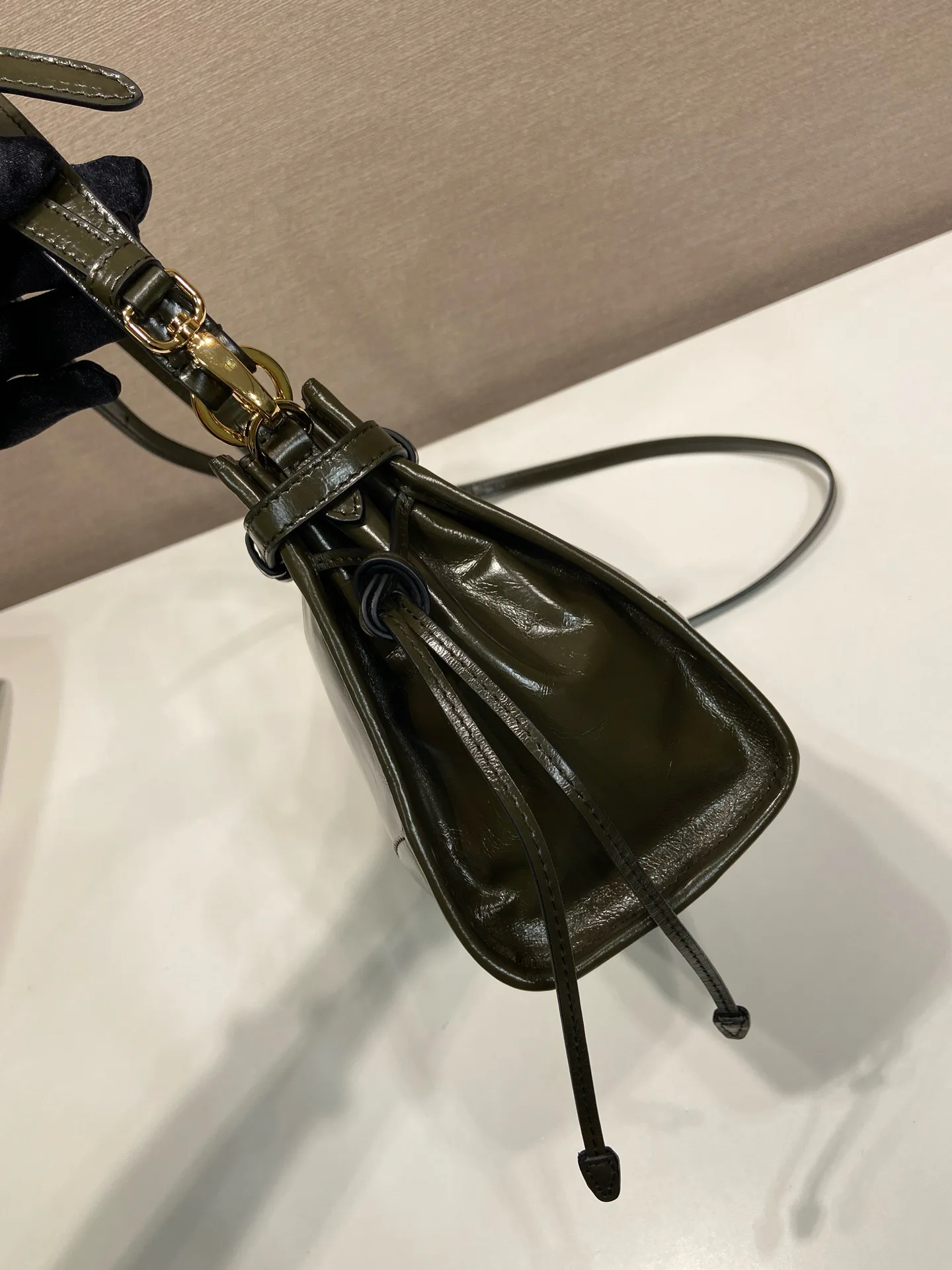Классические Сумки Женские Prada 18184661