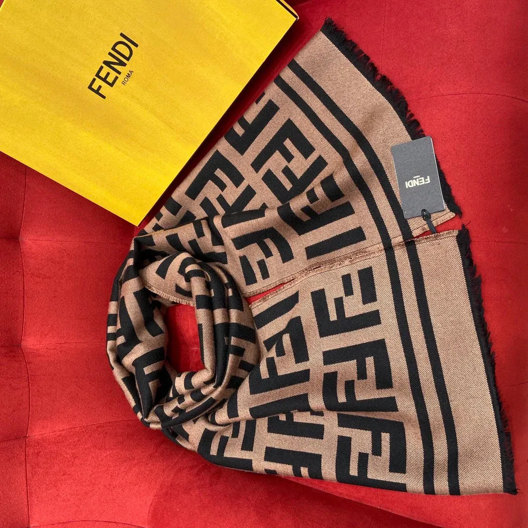 Шарфы Fendi 338221
