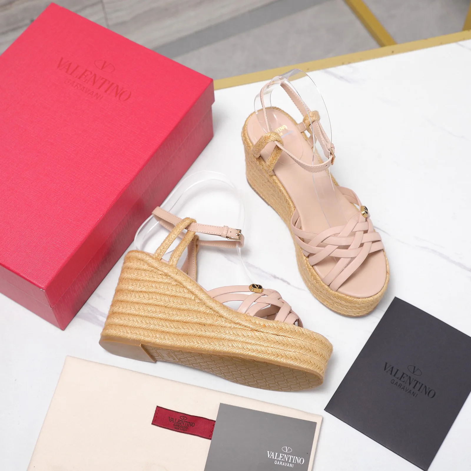 Босоножки Женские Valentino 18346928