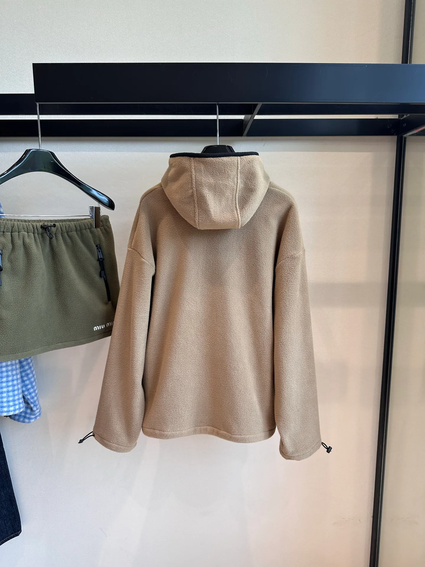 Куртки И Пуховики Женские Miu Miu 18277333