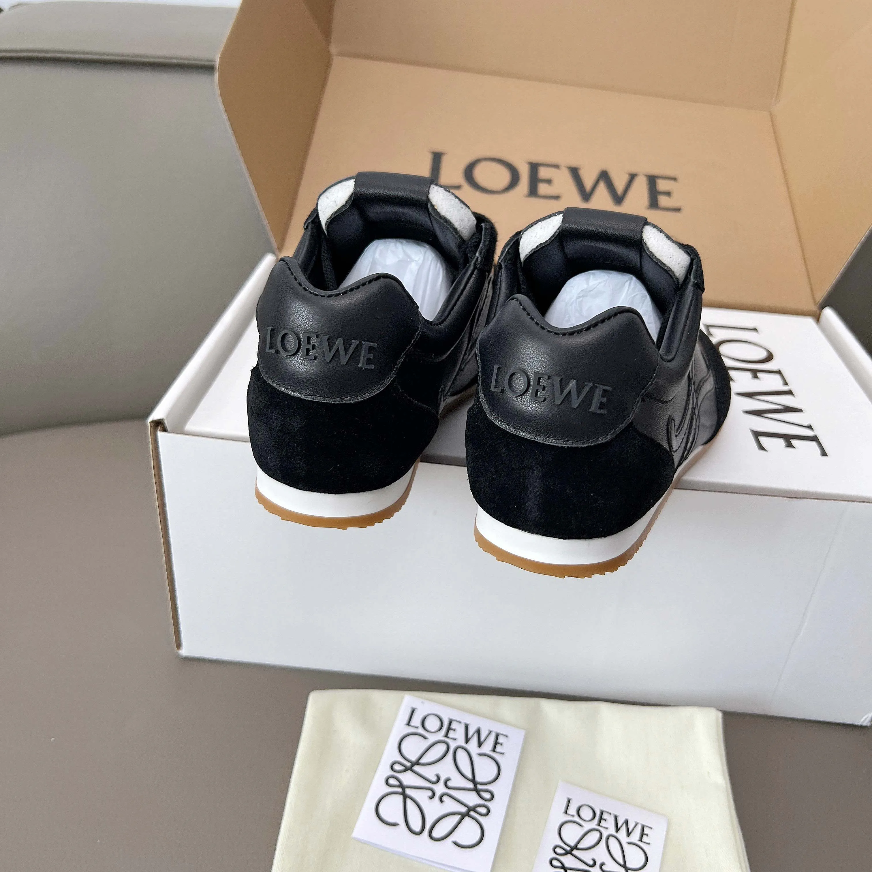 Кроссовки Женские Loewe 18011181