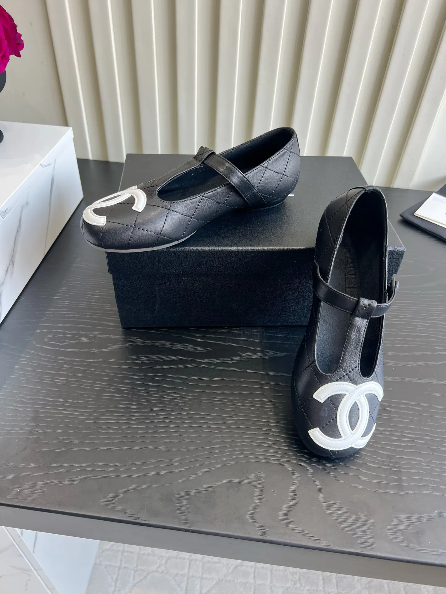 Туфли Женские Chanel 18223072