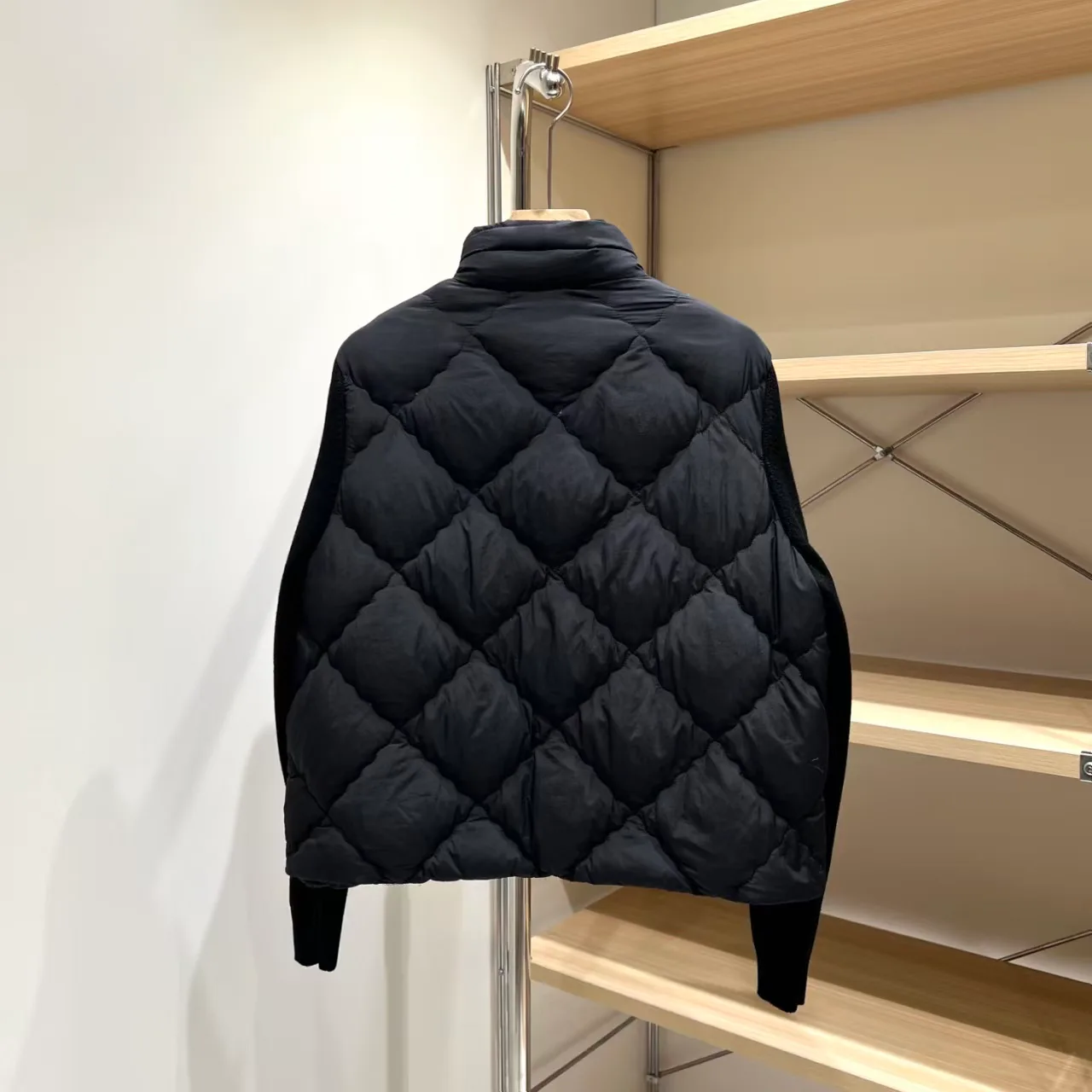 Куртки И Пуховики Женские Moncler 18131411