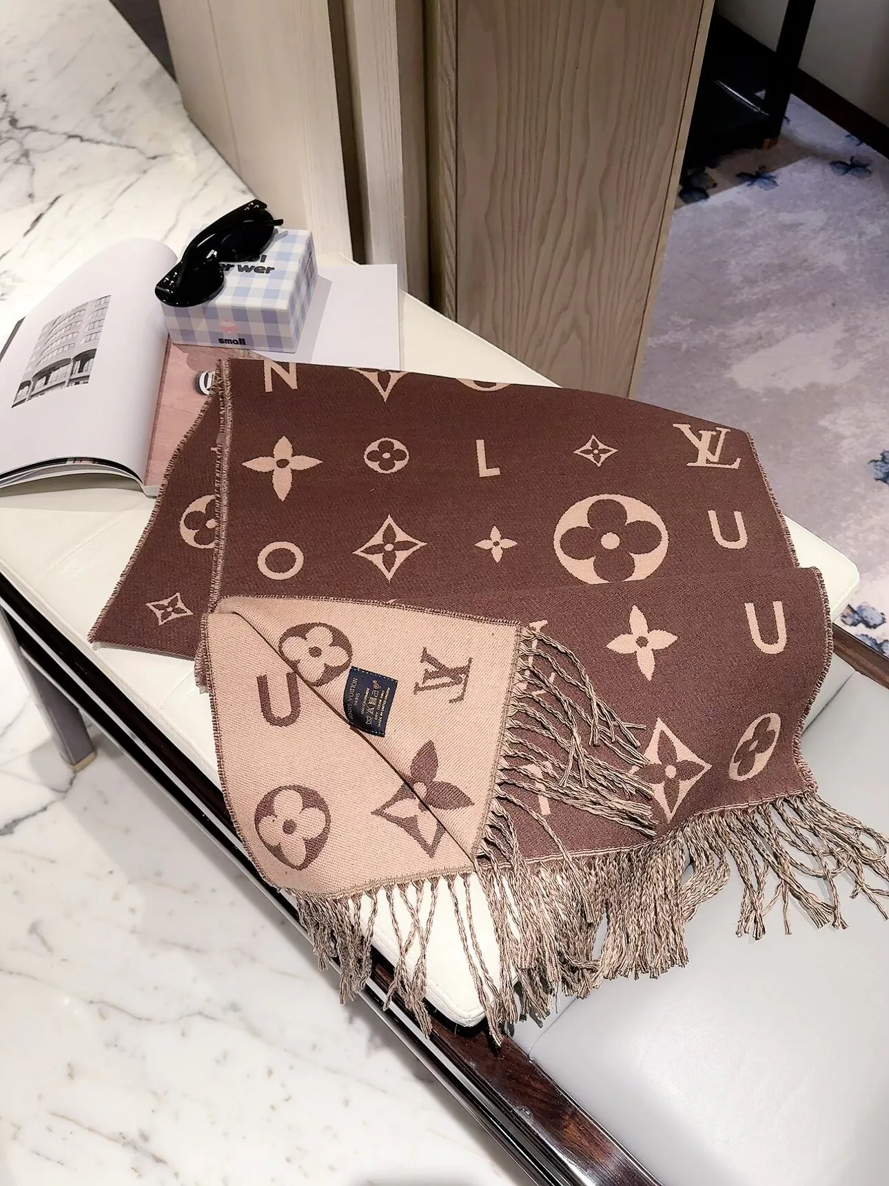 Шарфы Louis Vuitton 18377562