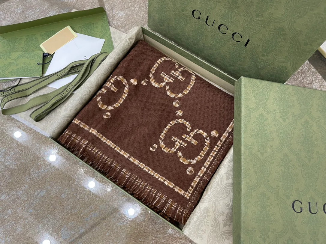 Шарфы Gucci 210176