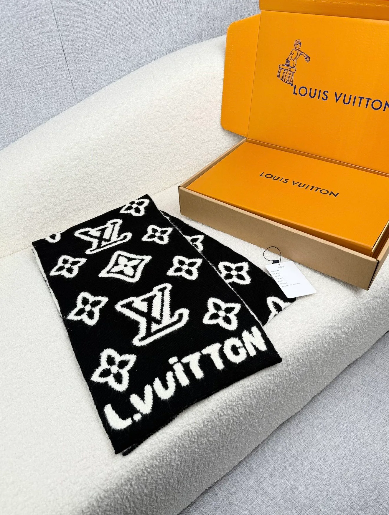 Шарфы Louis Vuitton 895117