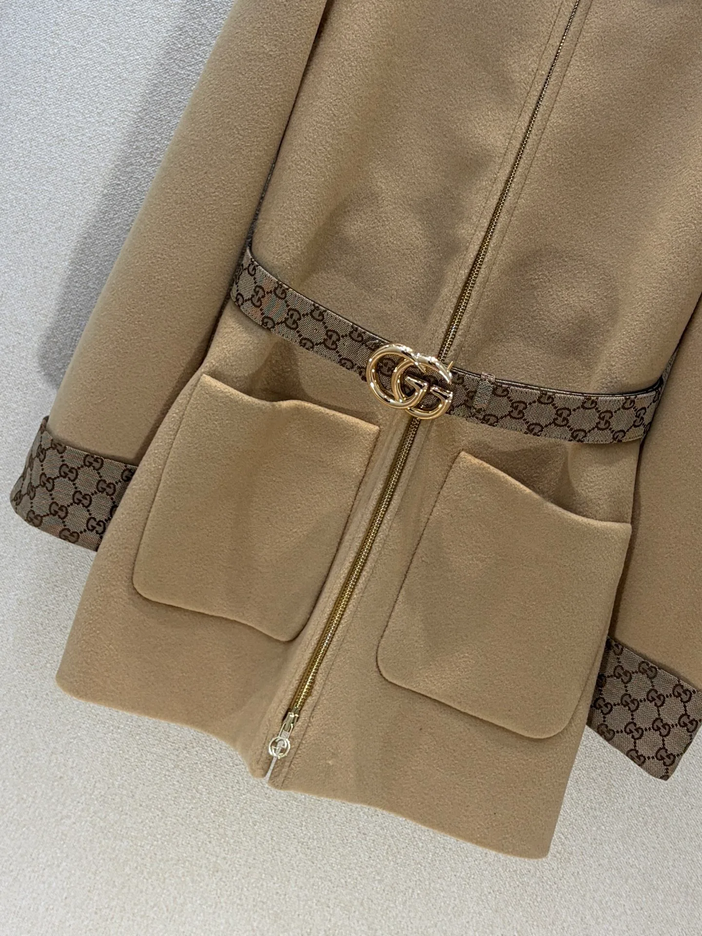 Пальто Женские Gucci 19627834