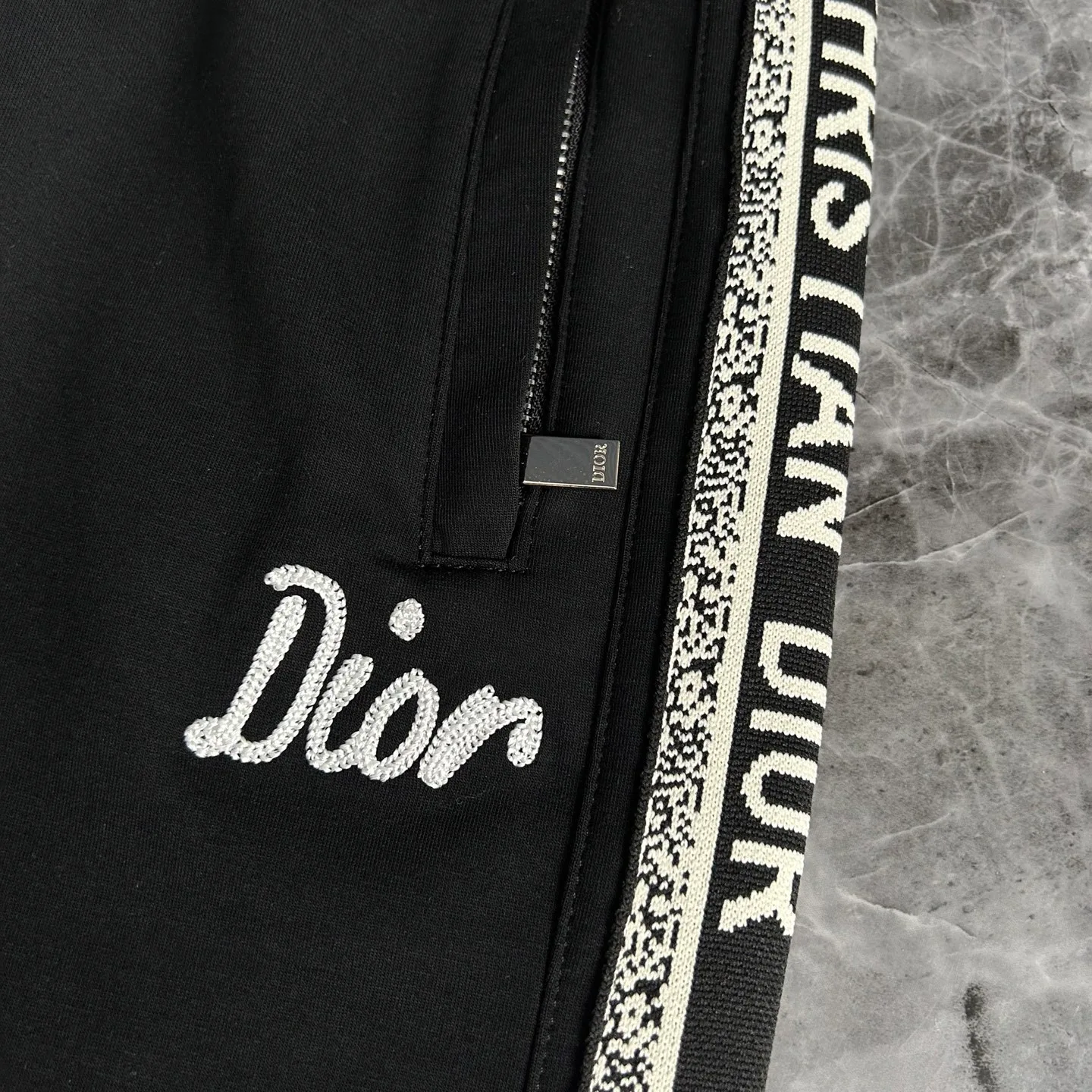 Брюки Мужские Christian Dior 17642138