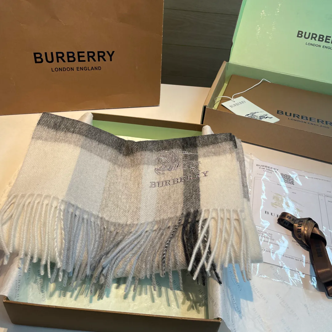 Шарфы Burberry 498283