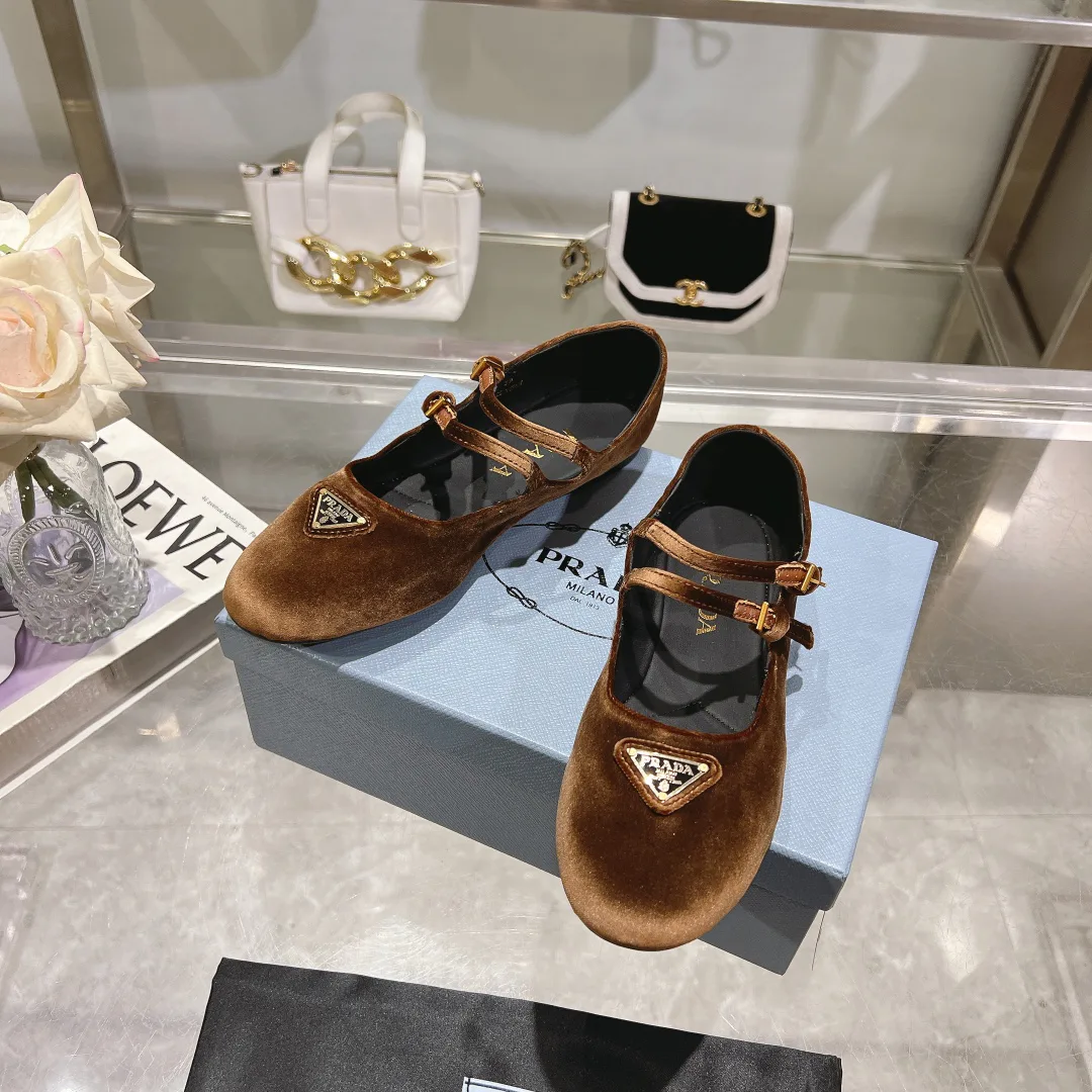 Балетки Женские Prada 10827979