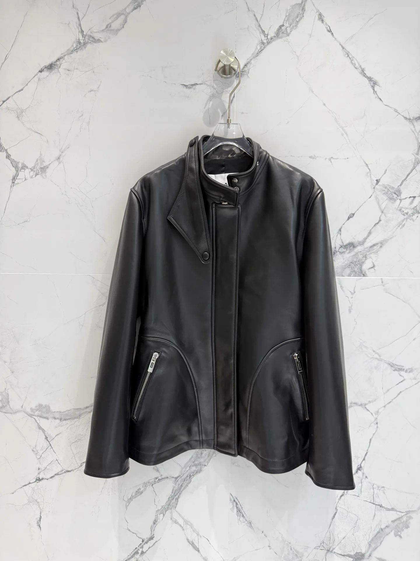 Кожаные Куртки И Дублёнки Женские Alaia 11181113