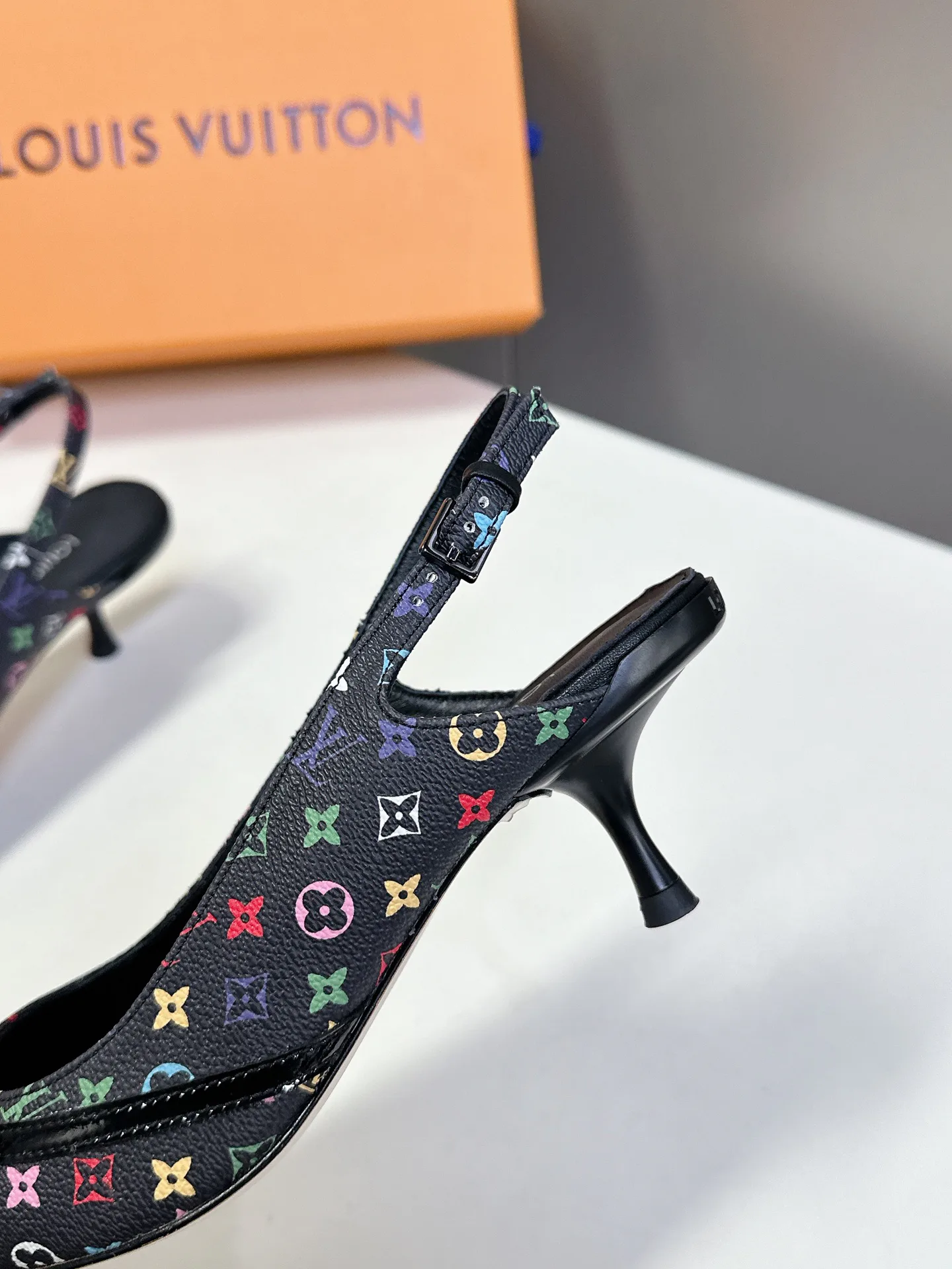 Туфли Женские Louis Vuitton 11271