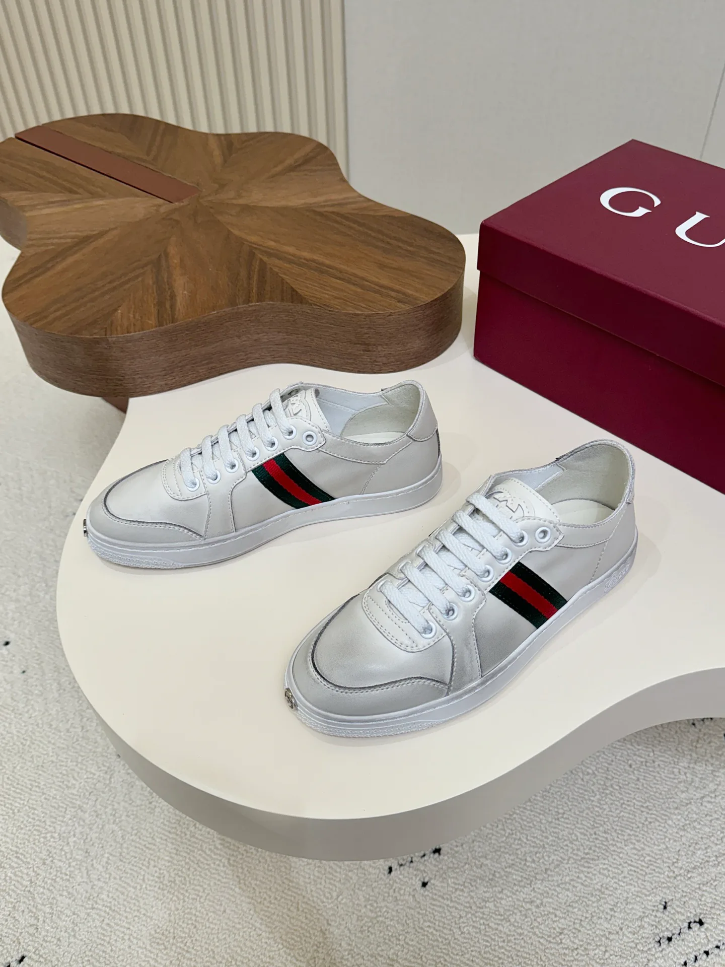 Кроссовки Женские Gucci 17571664